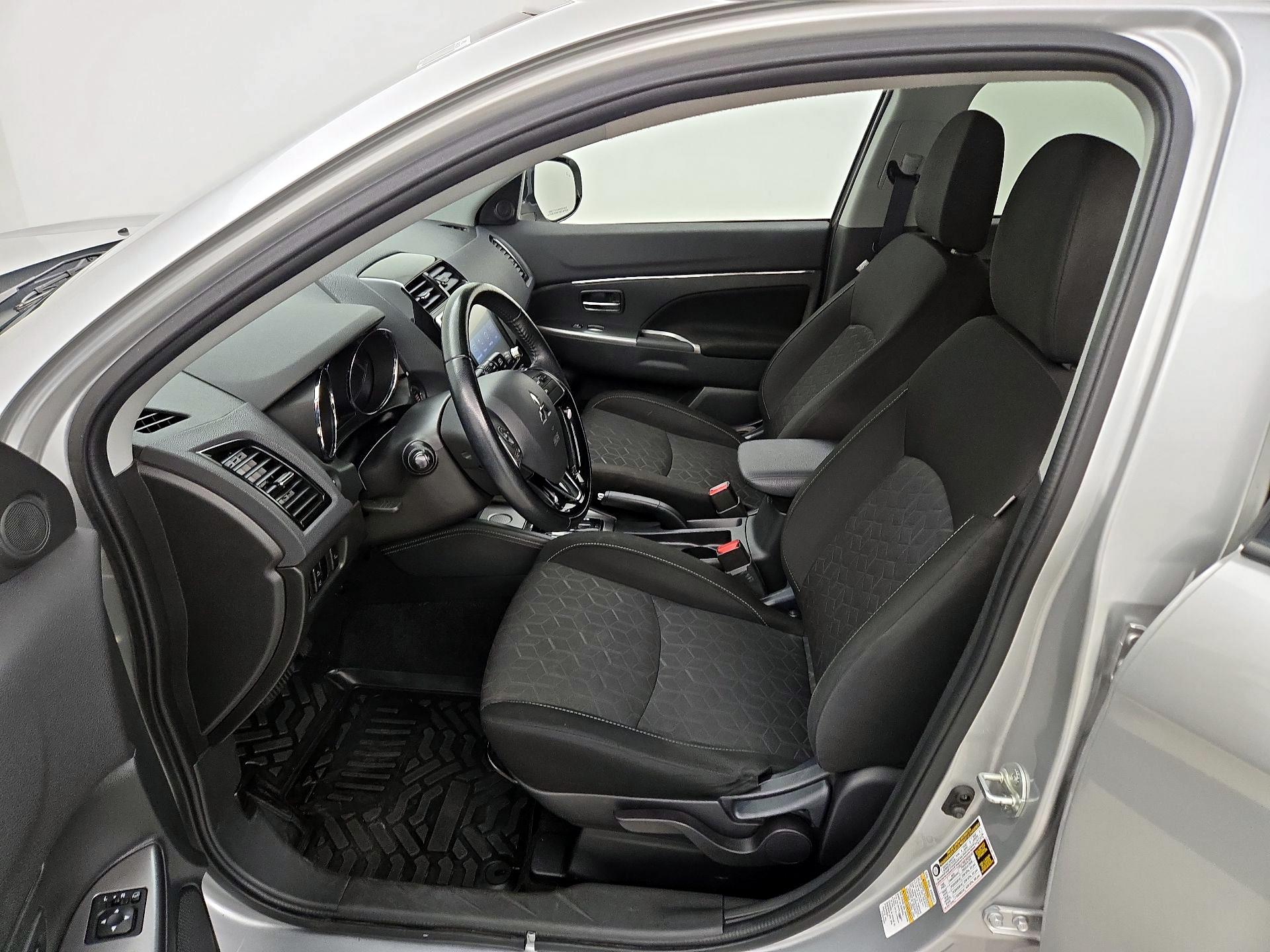 Thumbnail: 2021 Mitsubishi Outlander Sport - 11