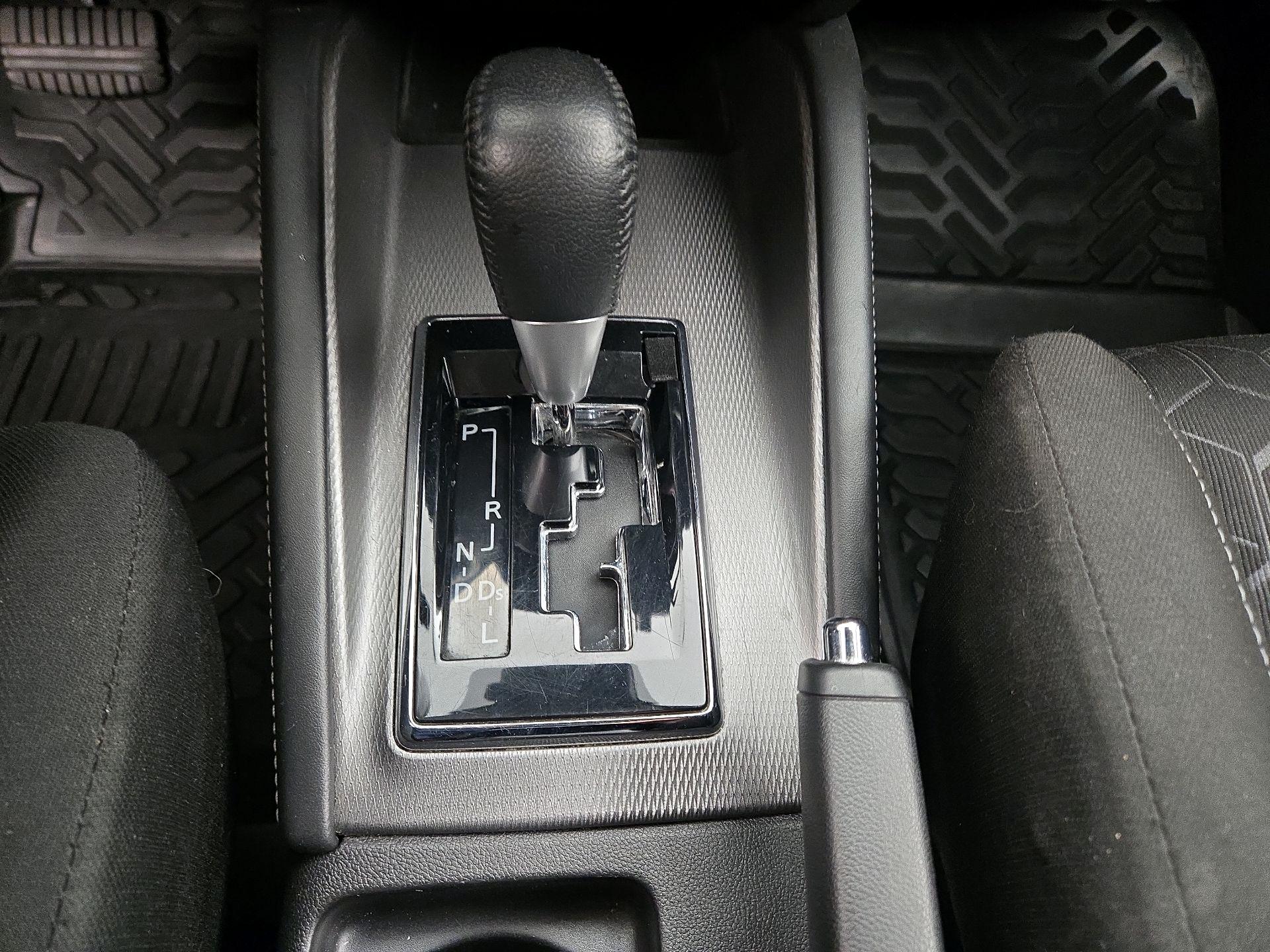 Thumbnail: 2021 Mitsubishi Outlander Sport - 17