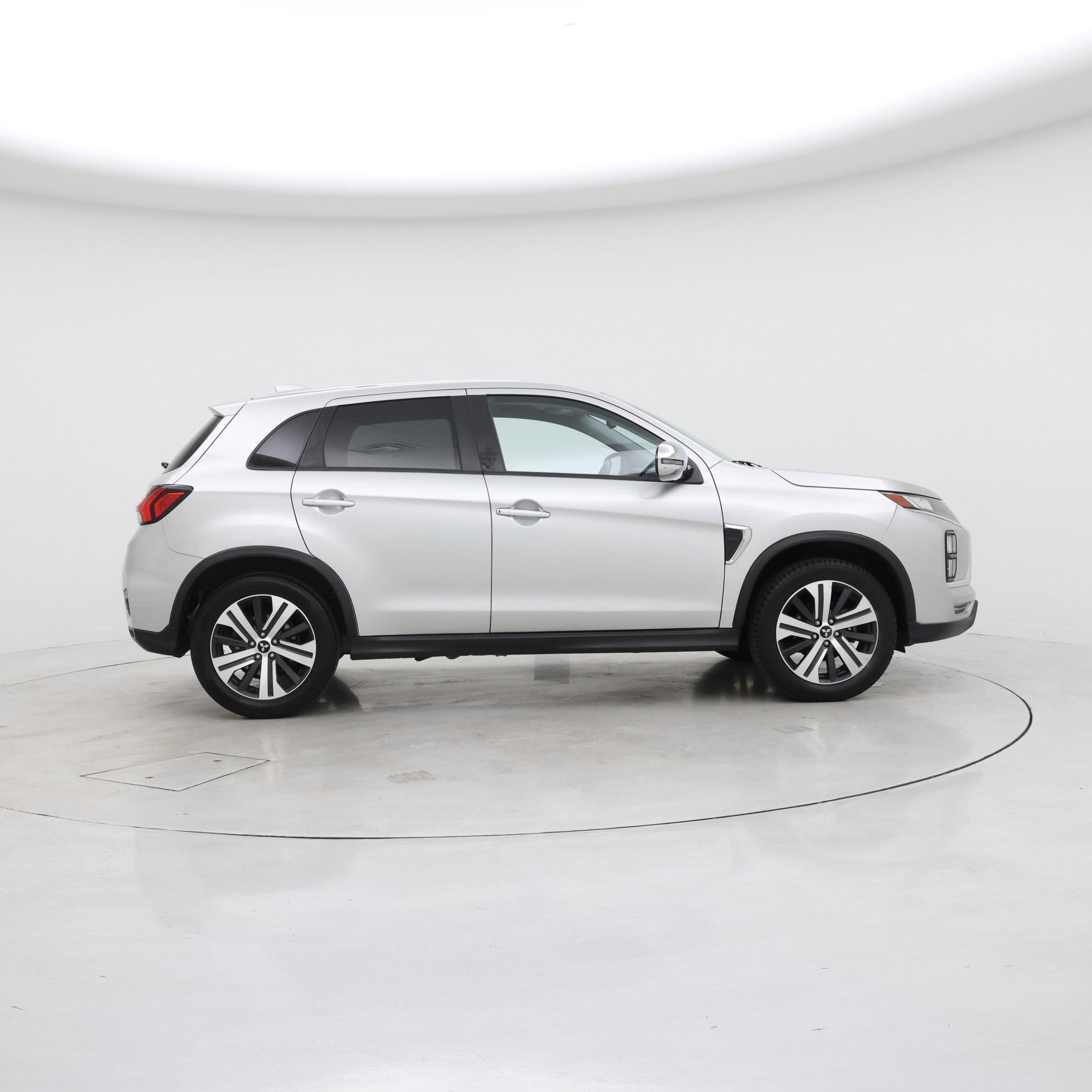 Thumbnail: 2021 Mitsubishi Outlander Sport - 7