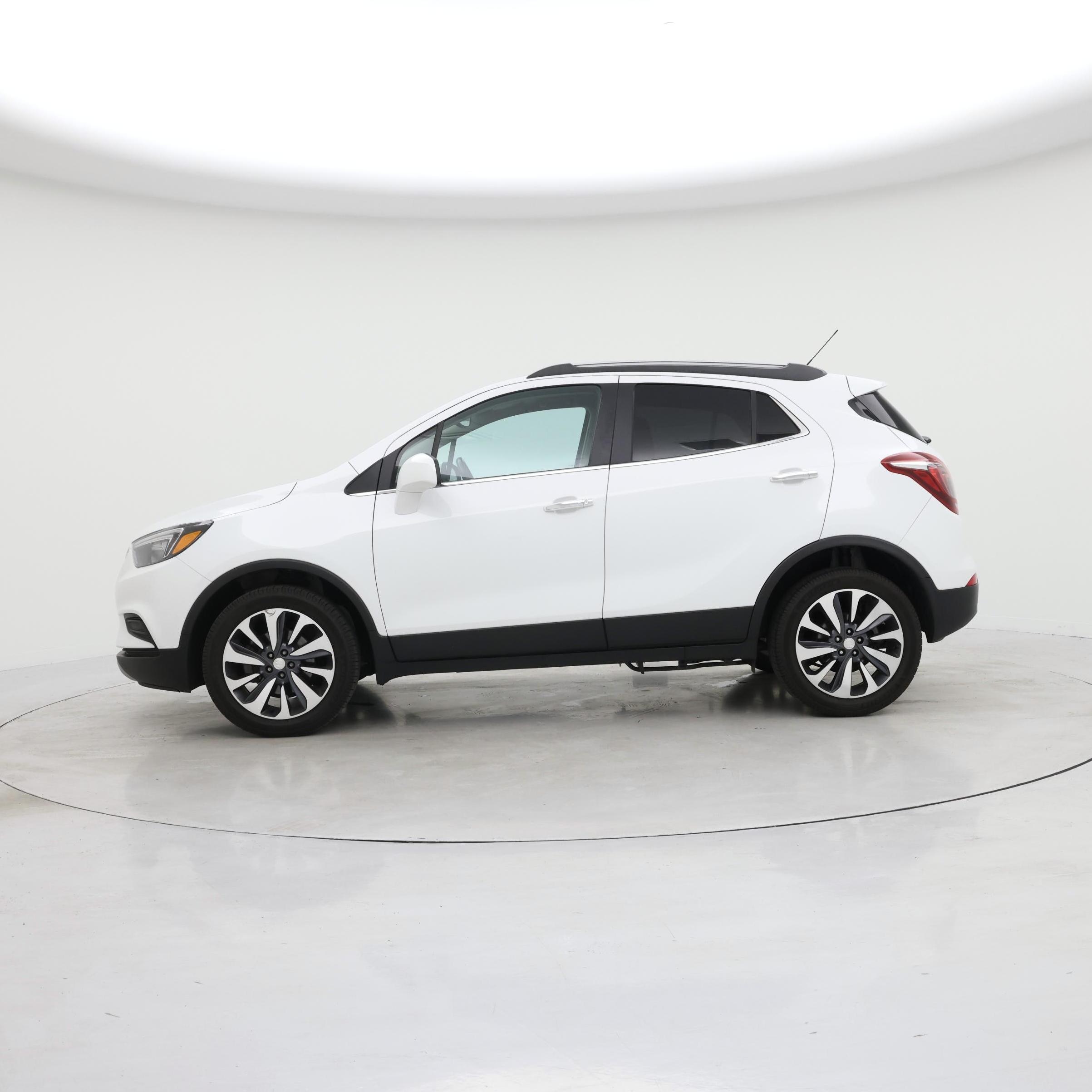 Thumbnail: 2022 Buick Encore - 3