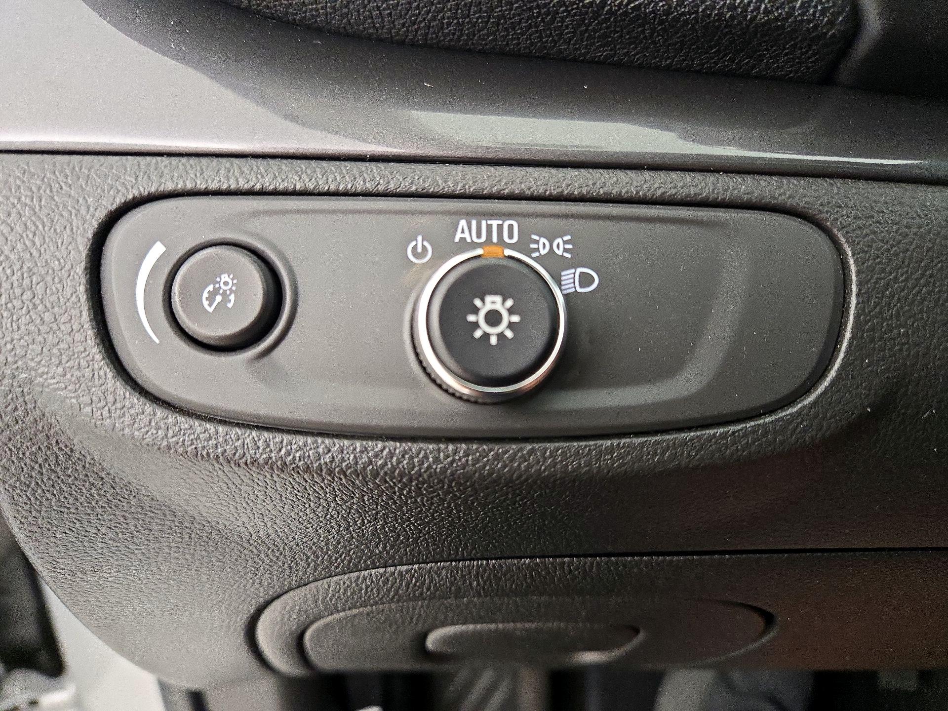 Thumbnail: 2022 Buick Encore - 13