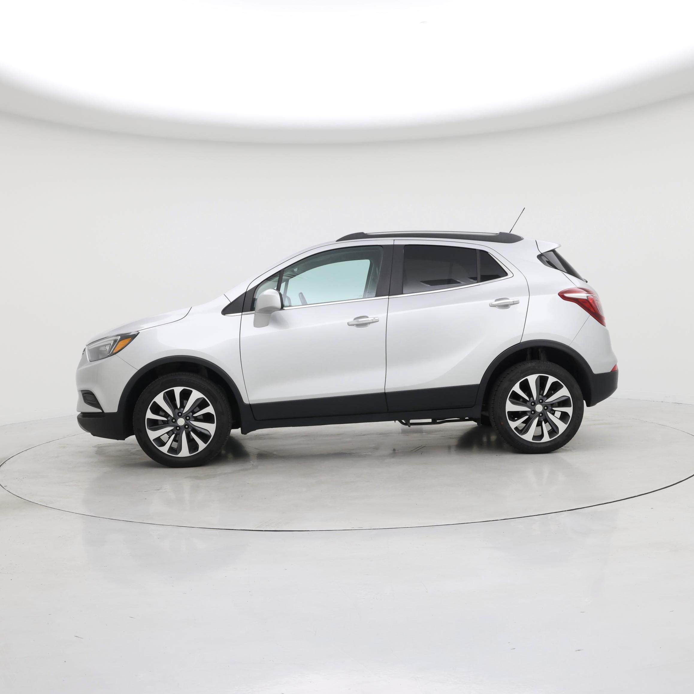 Thumbnail: 2022 Buick Encore - 3