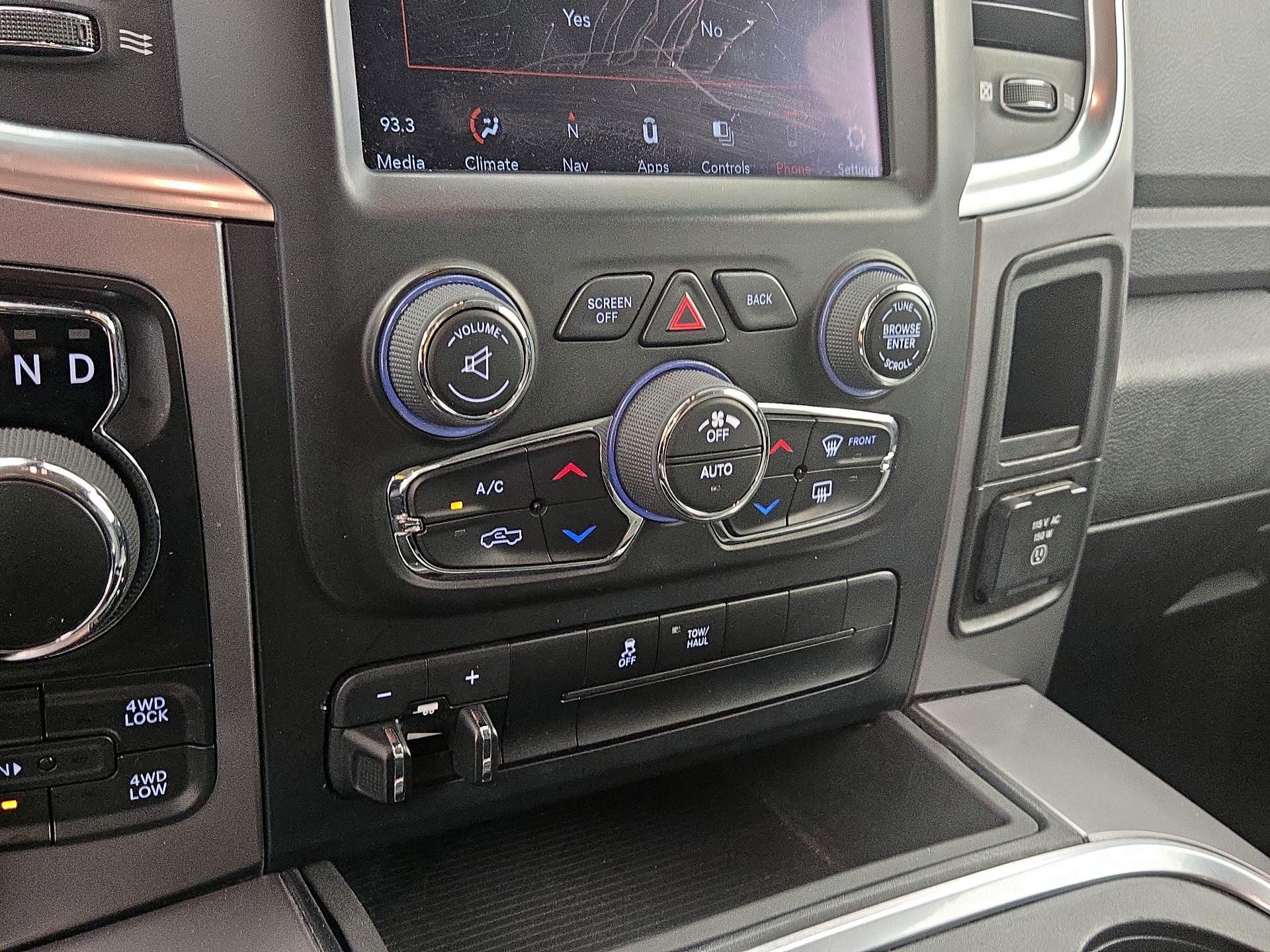 Thumbnail: 2023 RAM 1500 Classic - 17