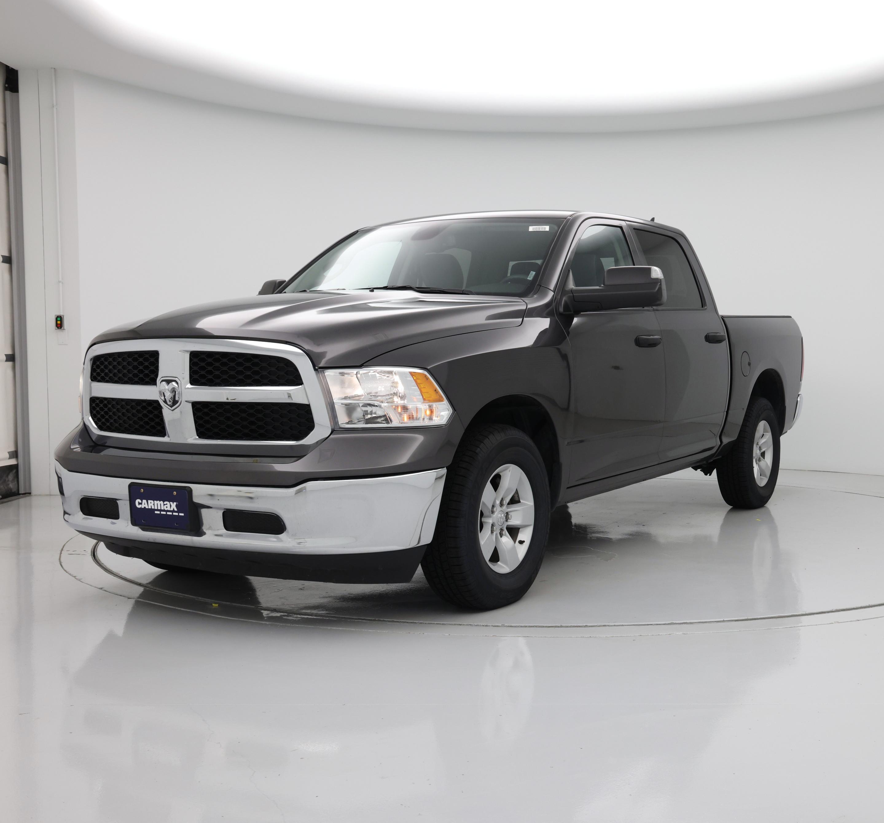 Thumbnail: 2023 RAM 1500 Classic - 4