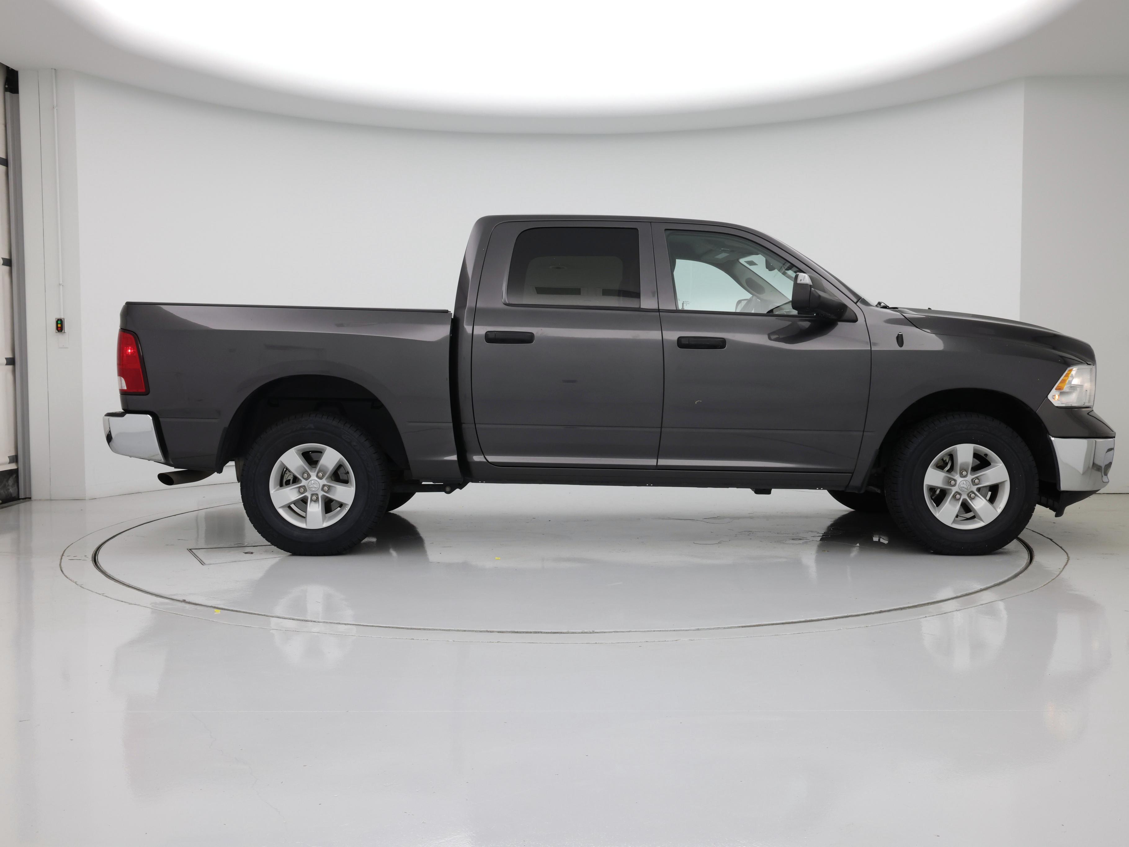 Thumbnail: 2023 RAM 1500 Classic - 7