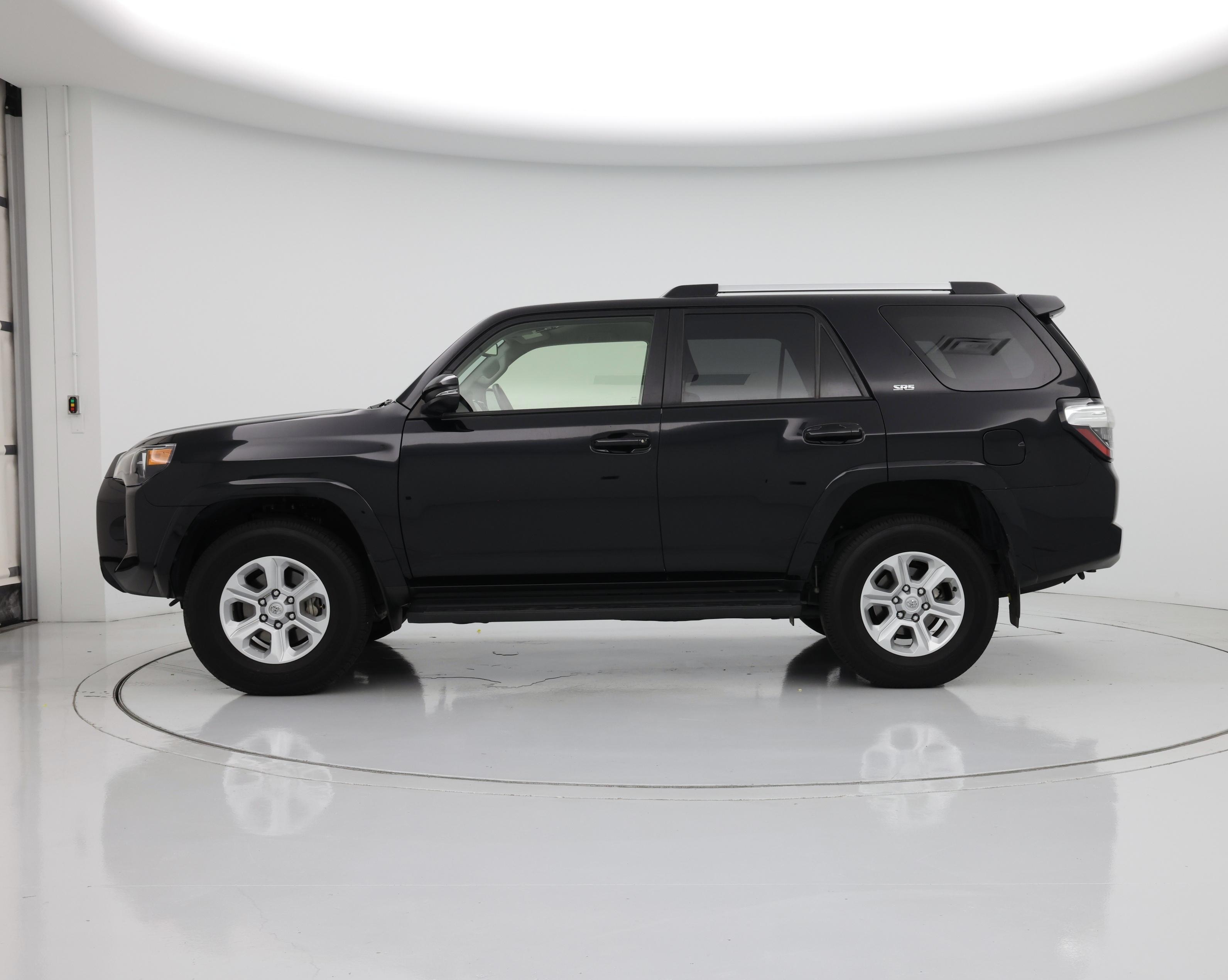 Thumbnail: 2024 Toyota 4Runner - 3