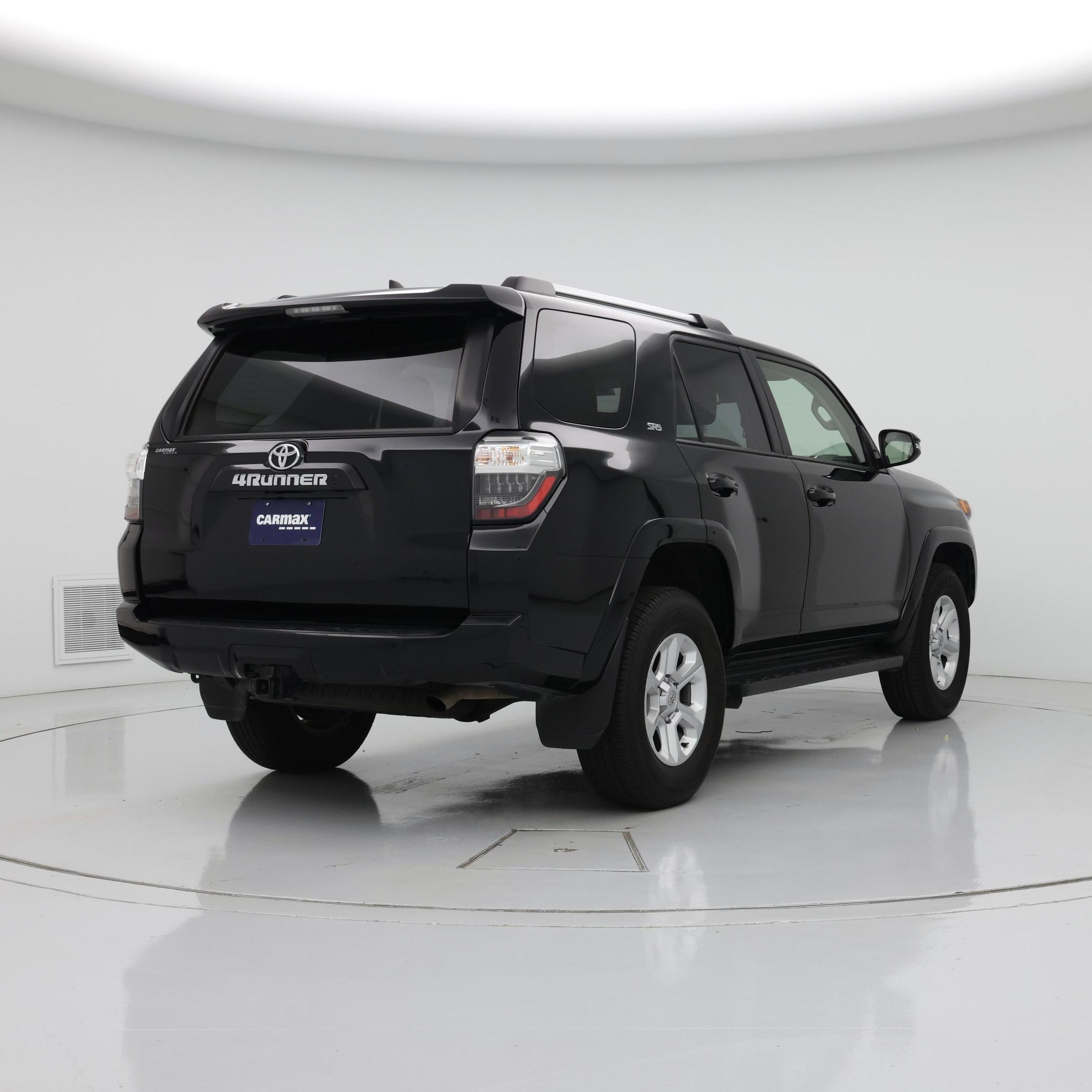 Thumbnail: 2024 Toyota 4Runner - 8