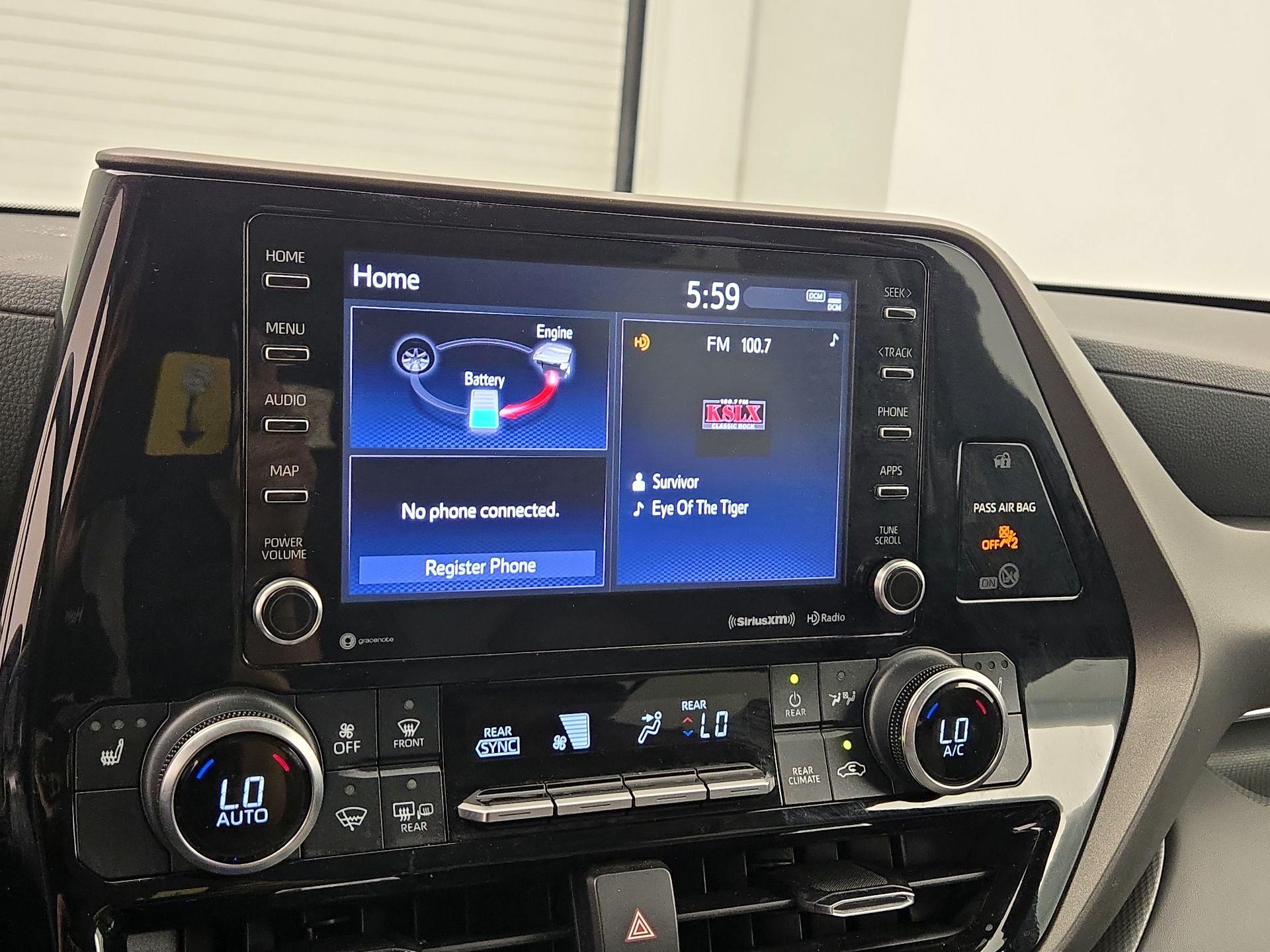 Thumbnail: 2021 Toyota Highlander - 15