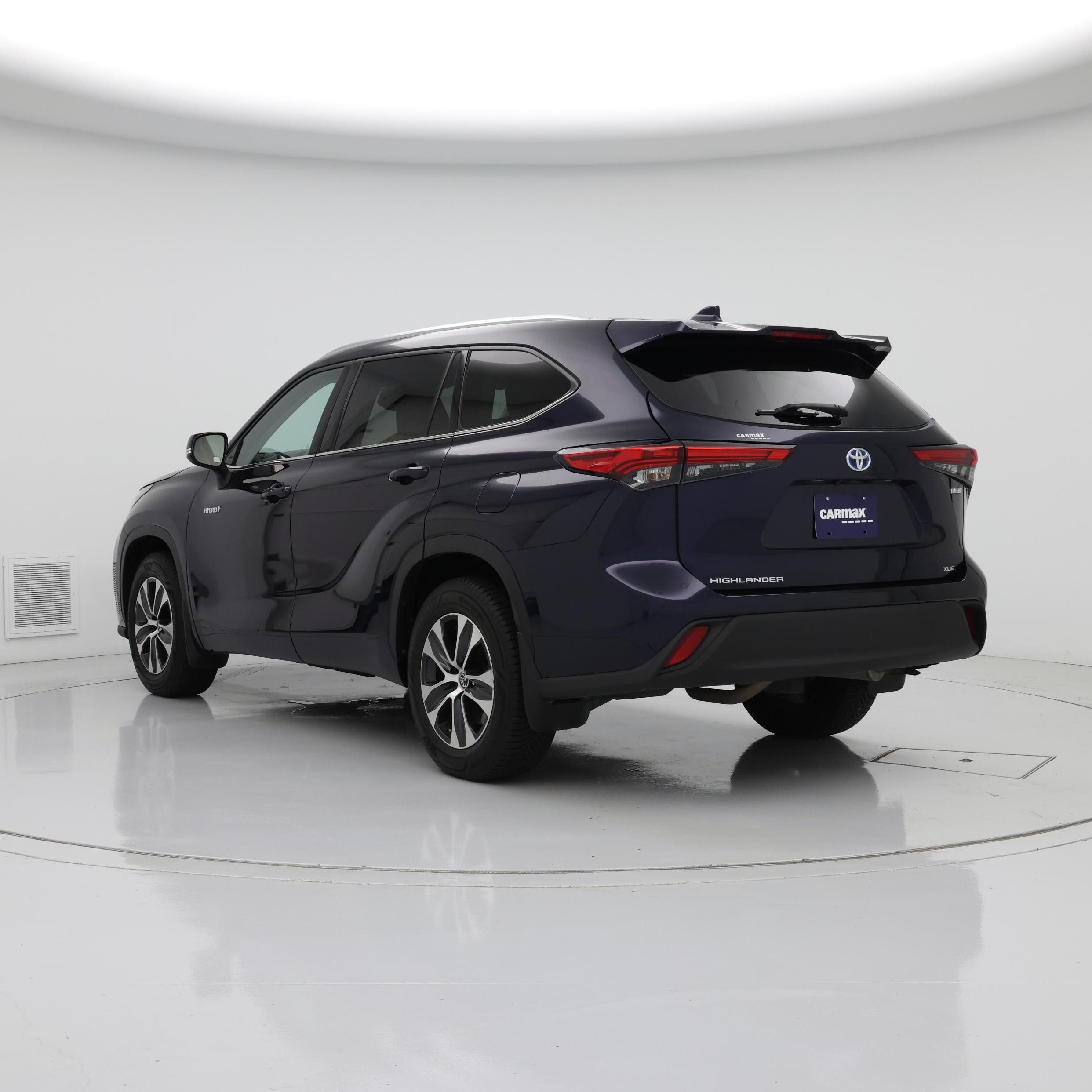Thumbnail: 2021 Toyota Highlander - 2