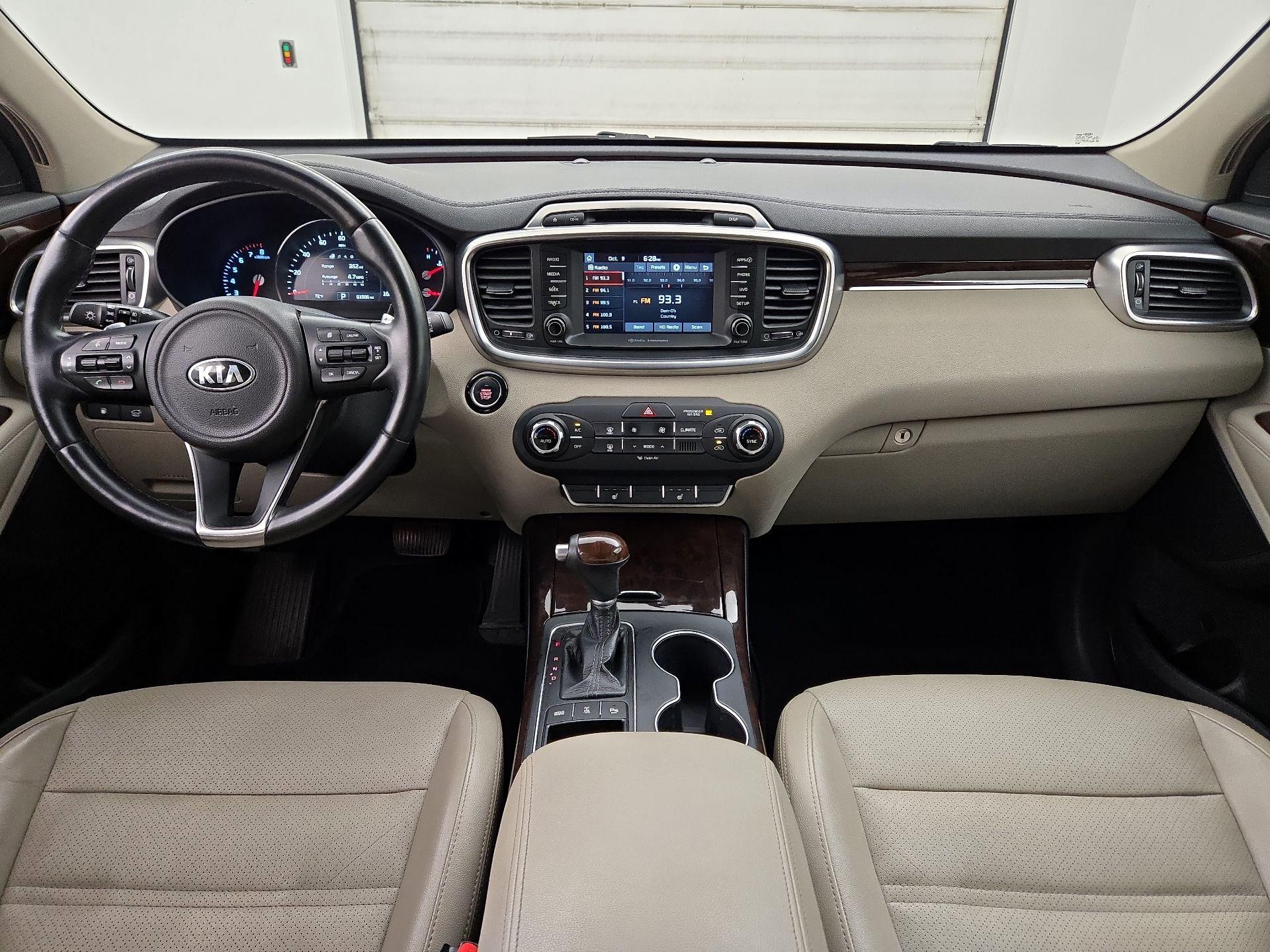 Thumbnail: 2017 Kia Sorento - 9