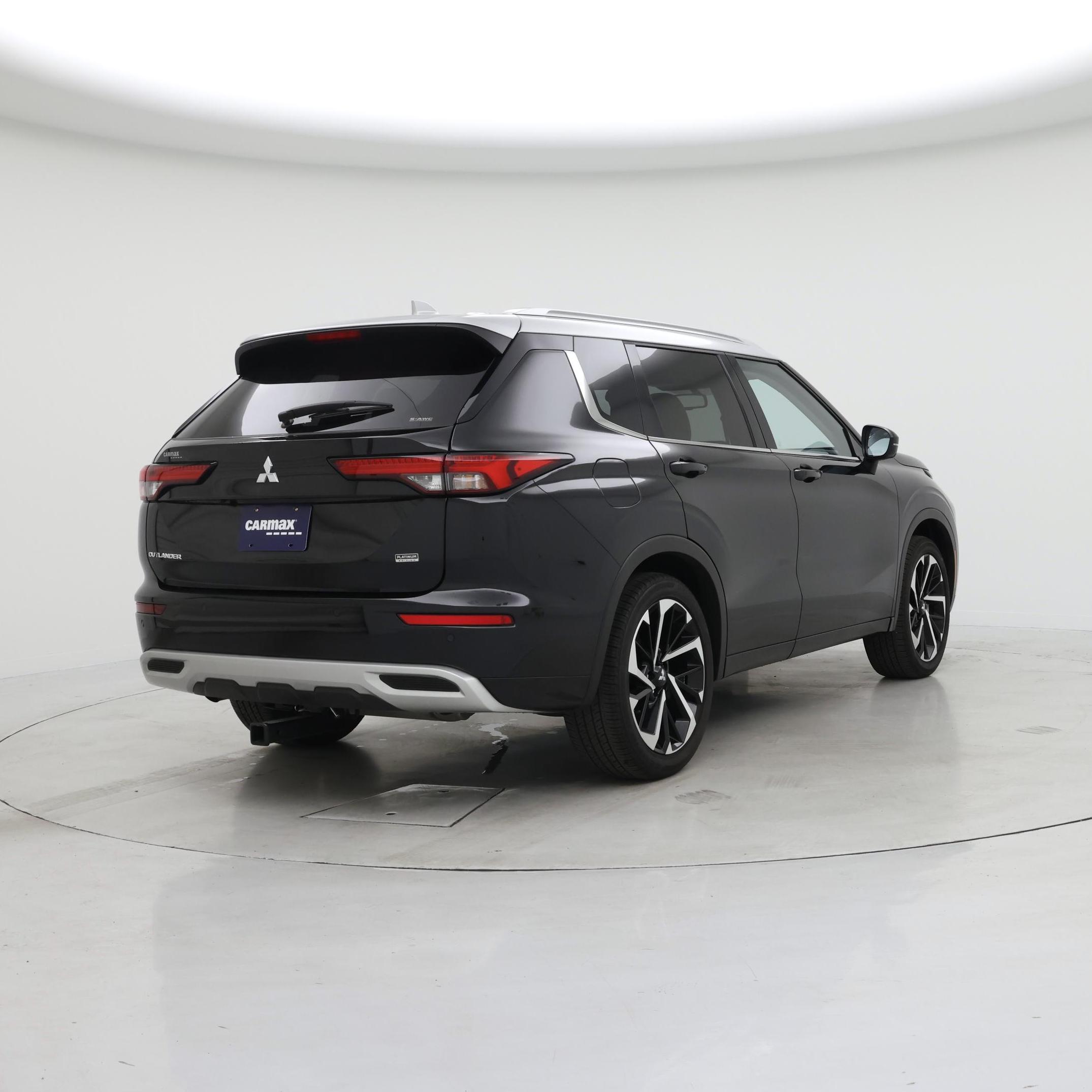 Thumbnail: 2024 Mitsubishi Outlander - 8