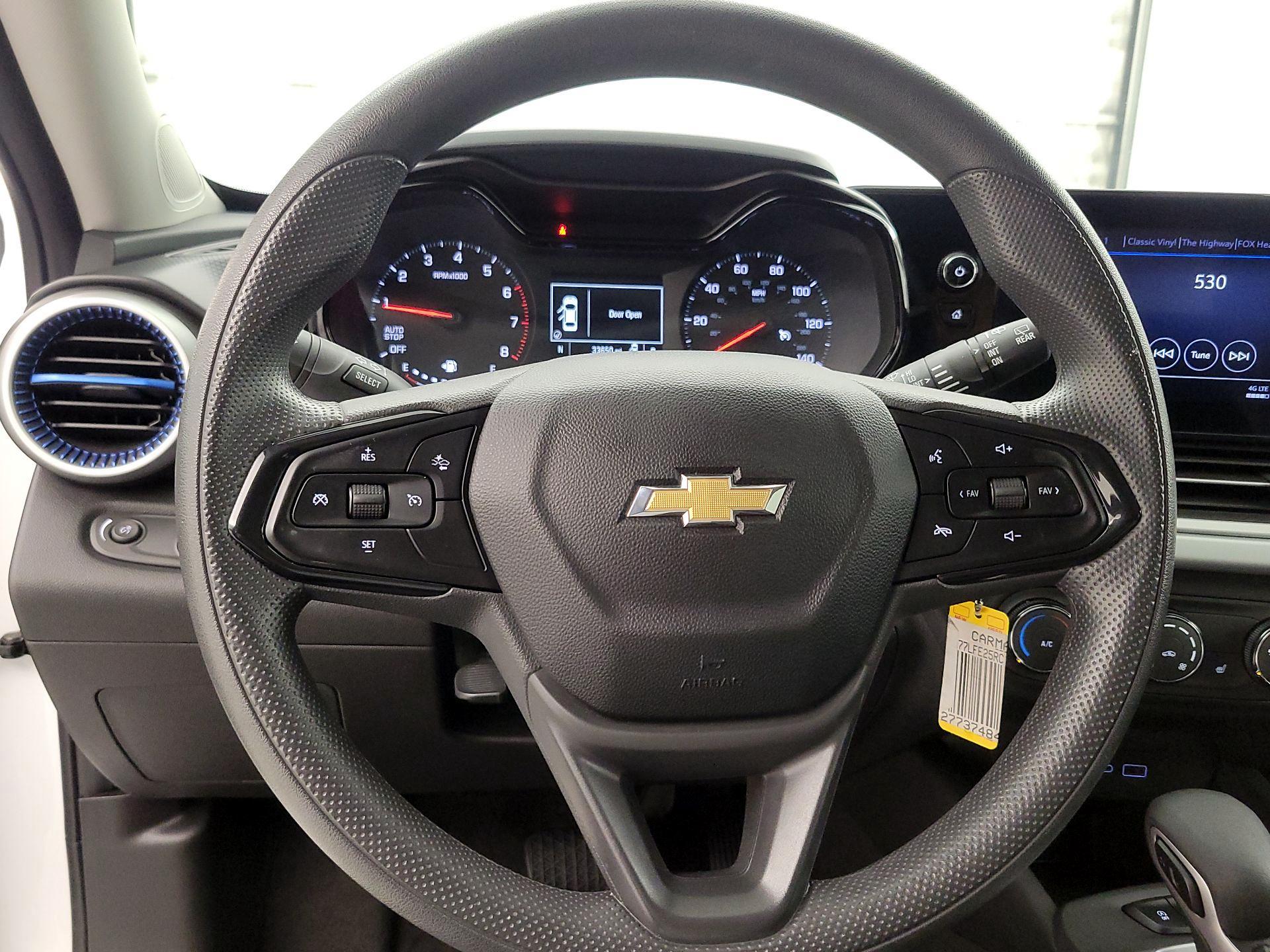 Thumbnail: 2024 Chevrolet Trax - 10
