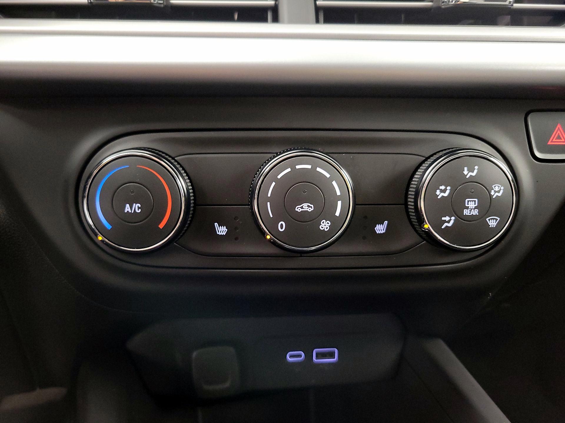 Thumbnail: 2024 Chevrolet Trax - 16