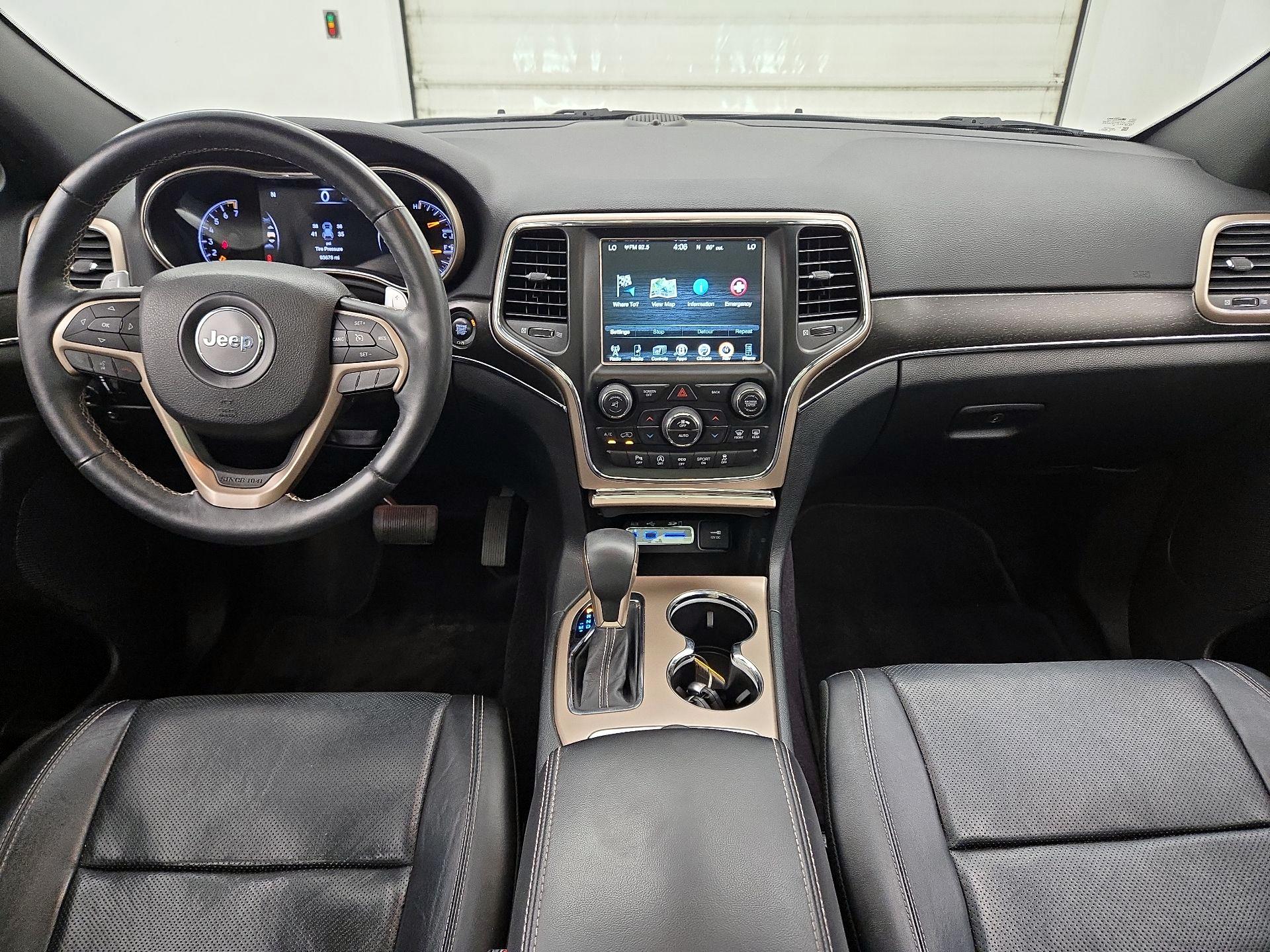 Thumbnail: 2017 Jeep Grand Cherokee - 9