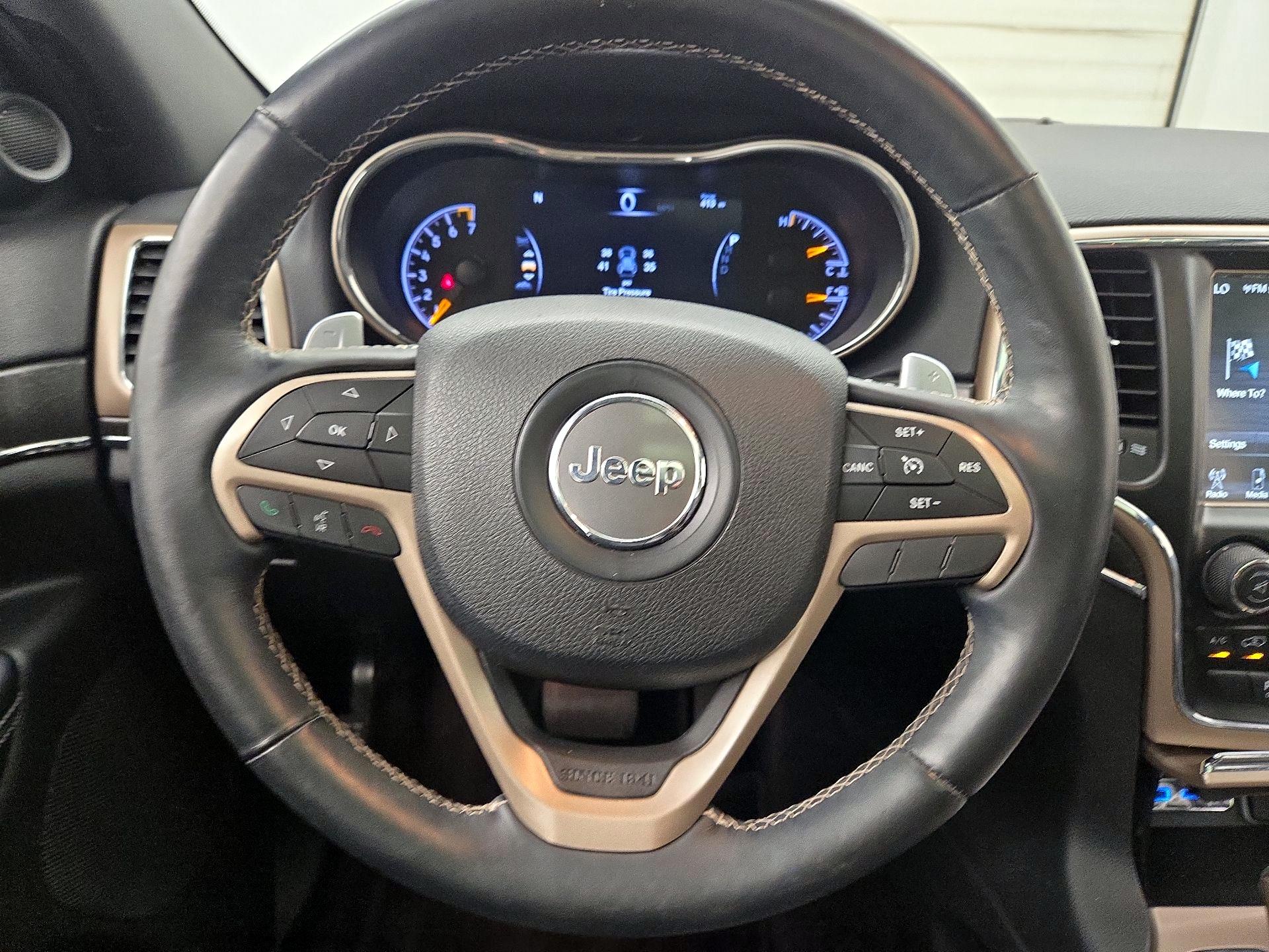 Thumbnail: 2017 Jeep Grand Cherokee - 10