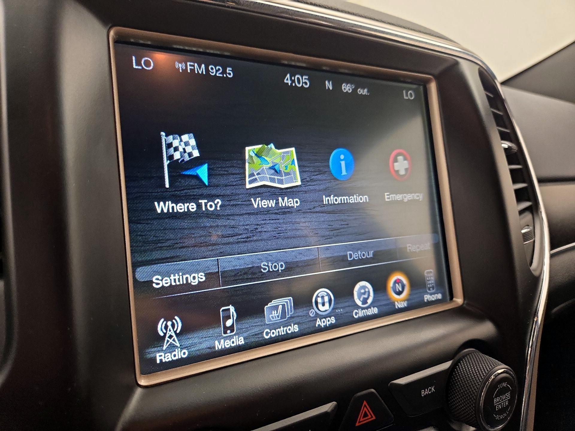 Thumbnail: 2017 Jeep Grand Cherokee - 14
