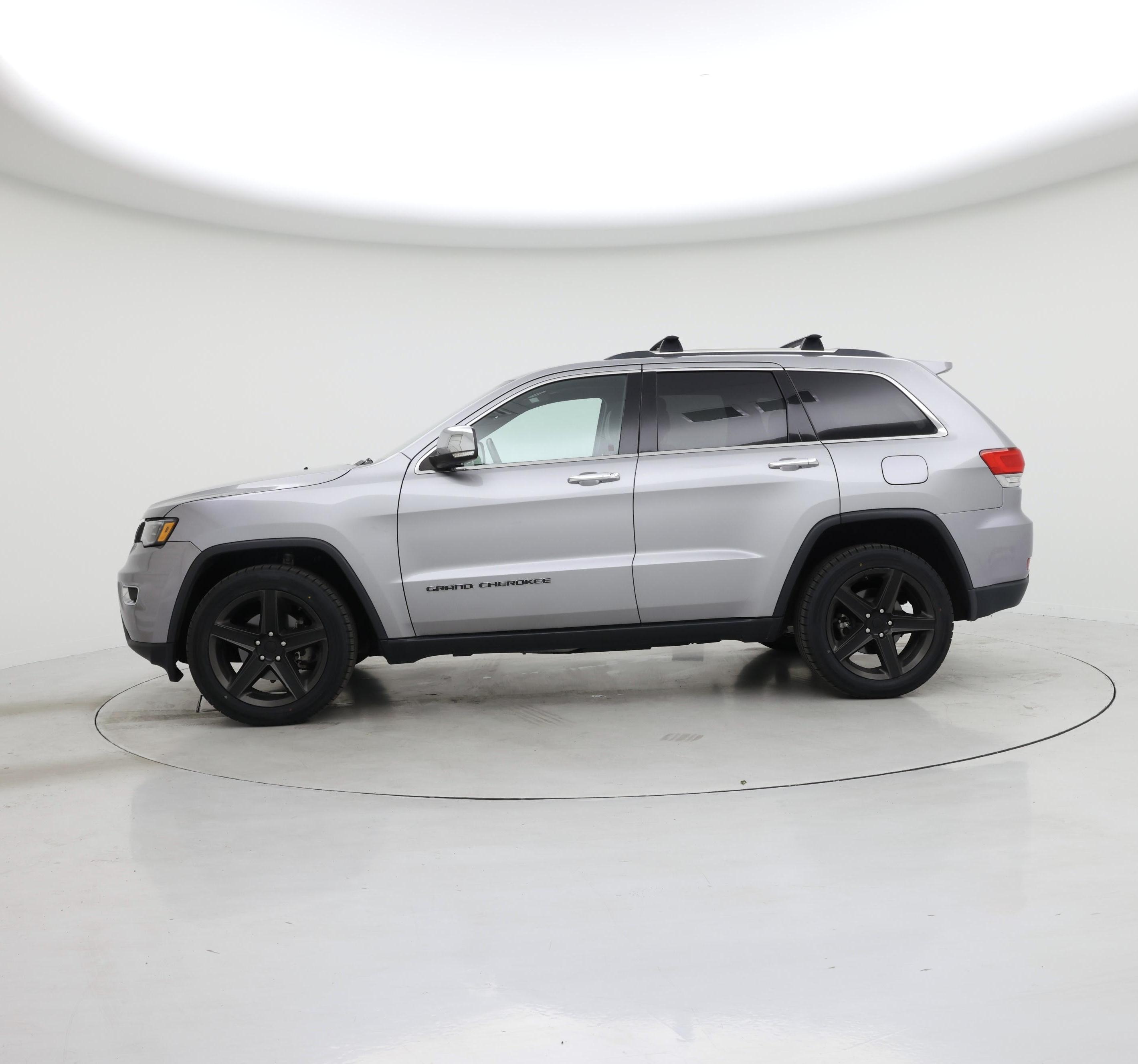 Thumbnail: 2017 Jeep Grand Cherokee - 3