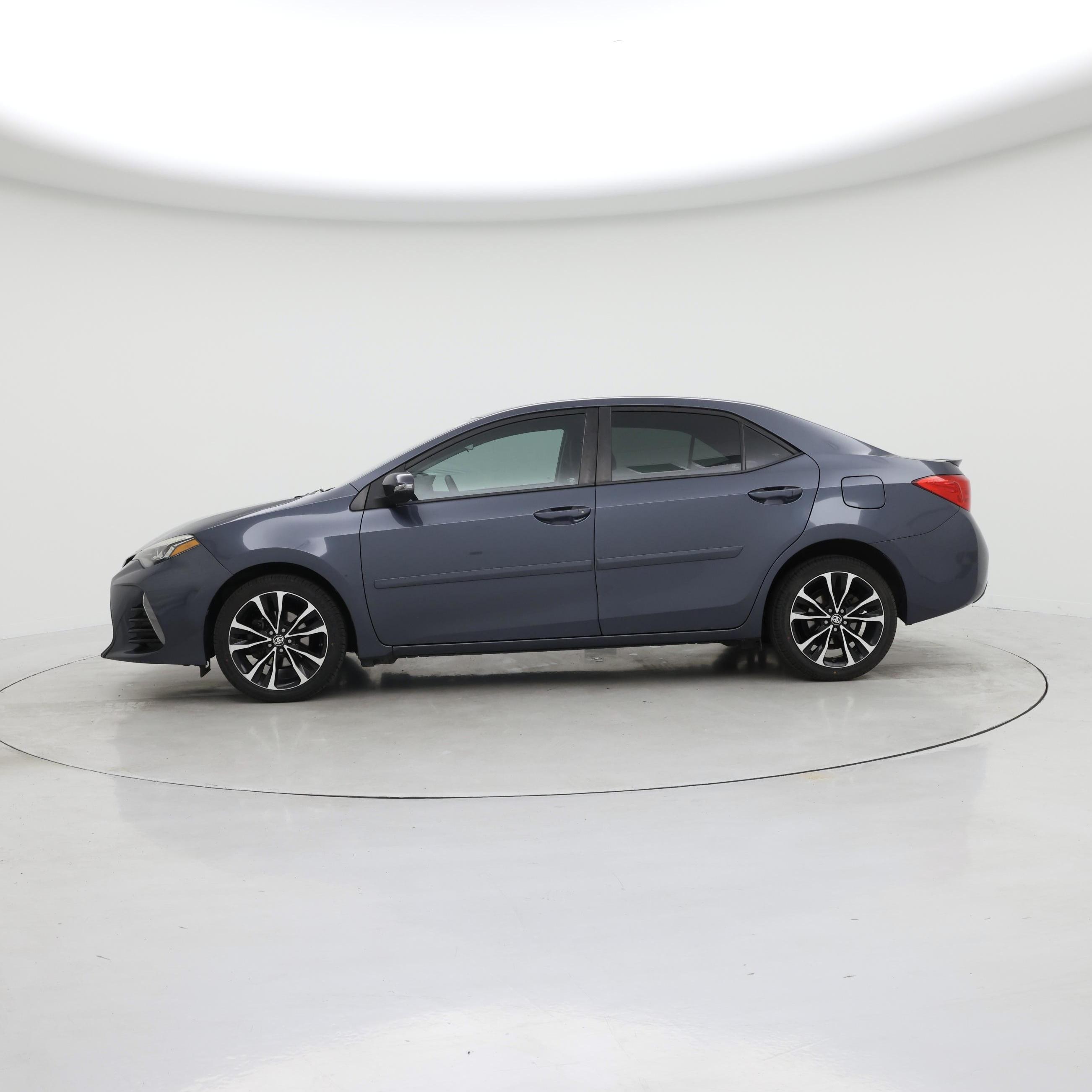 Thumbnail: 2017 Toyota Corolla - 3