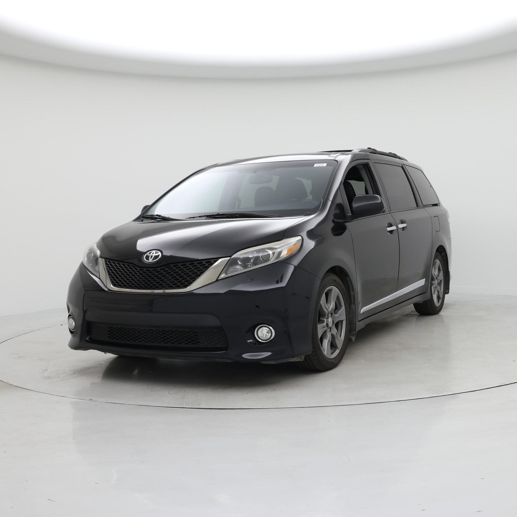 Thumbnail: 2017 Toyota Sienna - 4