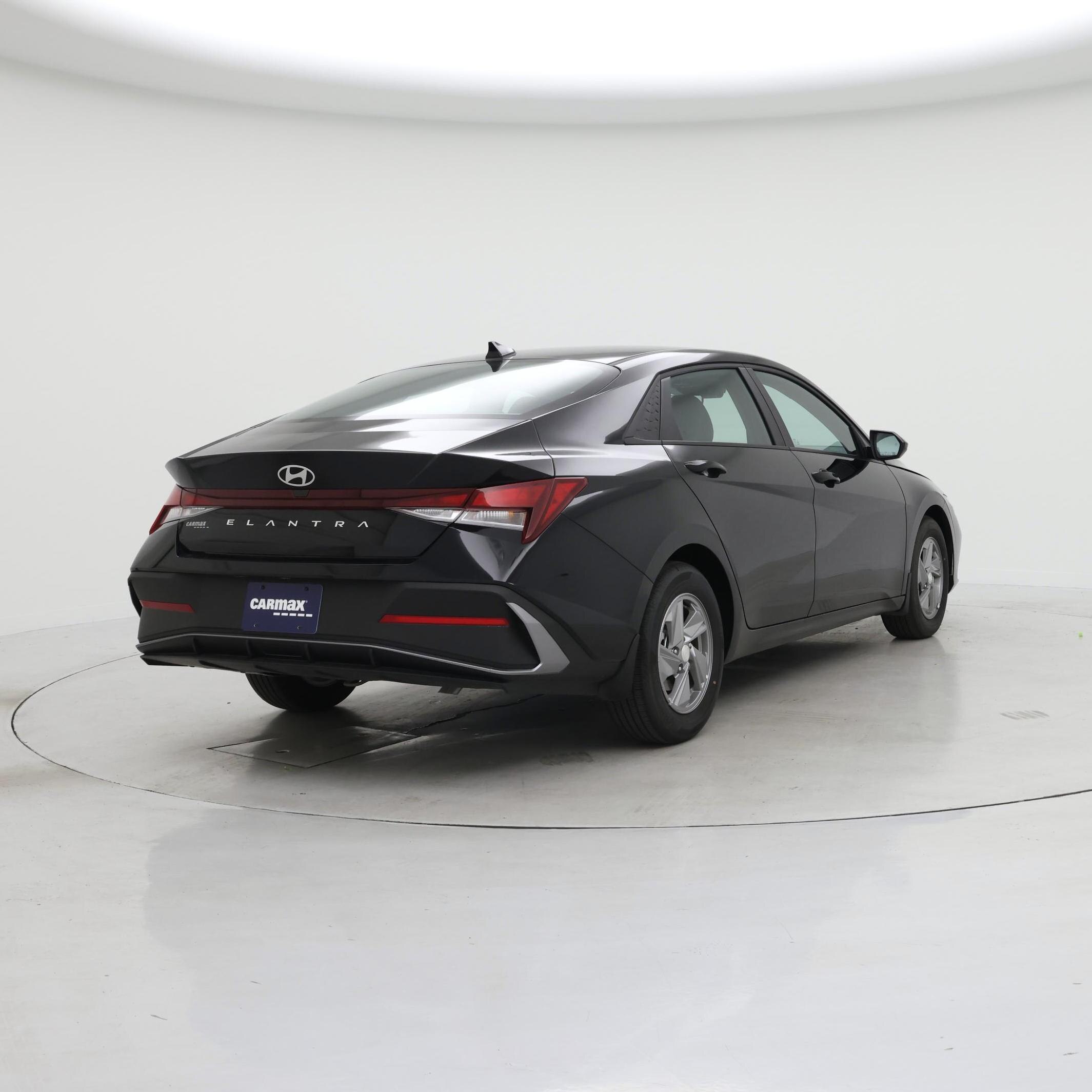 Thumbnail: 2025 Hyundai Elantra - 8