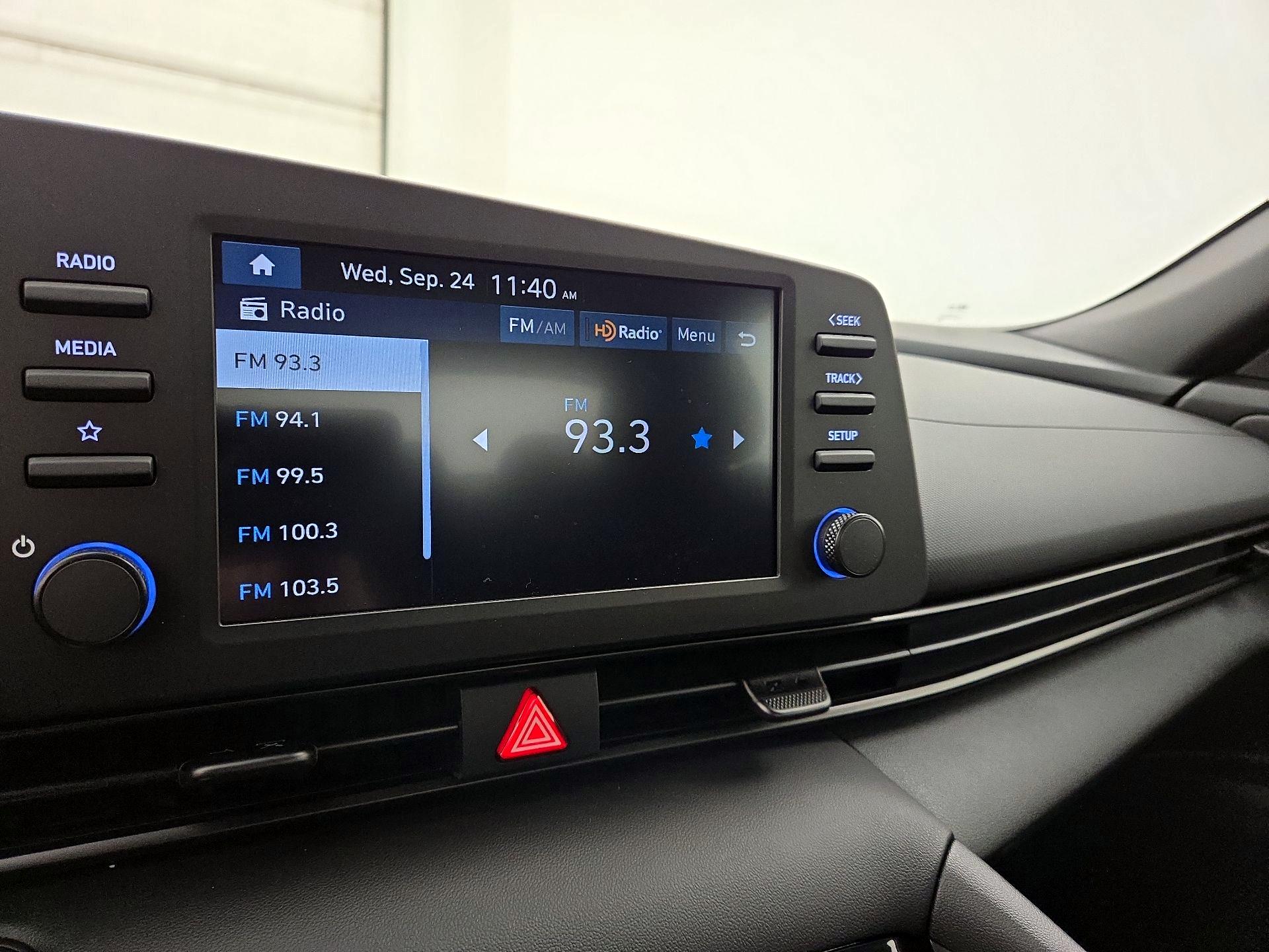 Thumbnail: 2025 Hyundai Elantra - 15