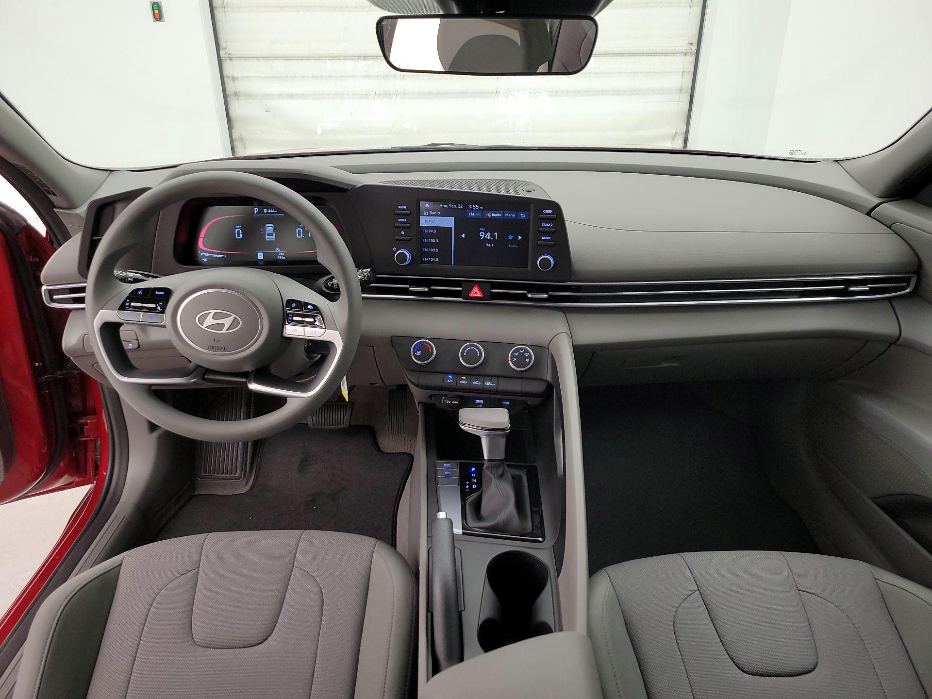 Thumbnail: 2025 Hyundai Elantra - 9