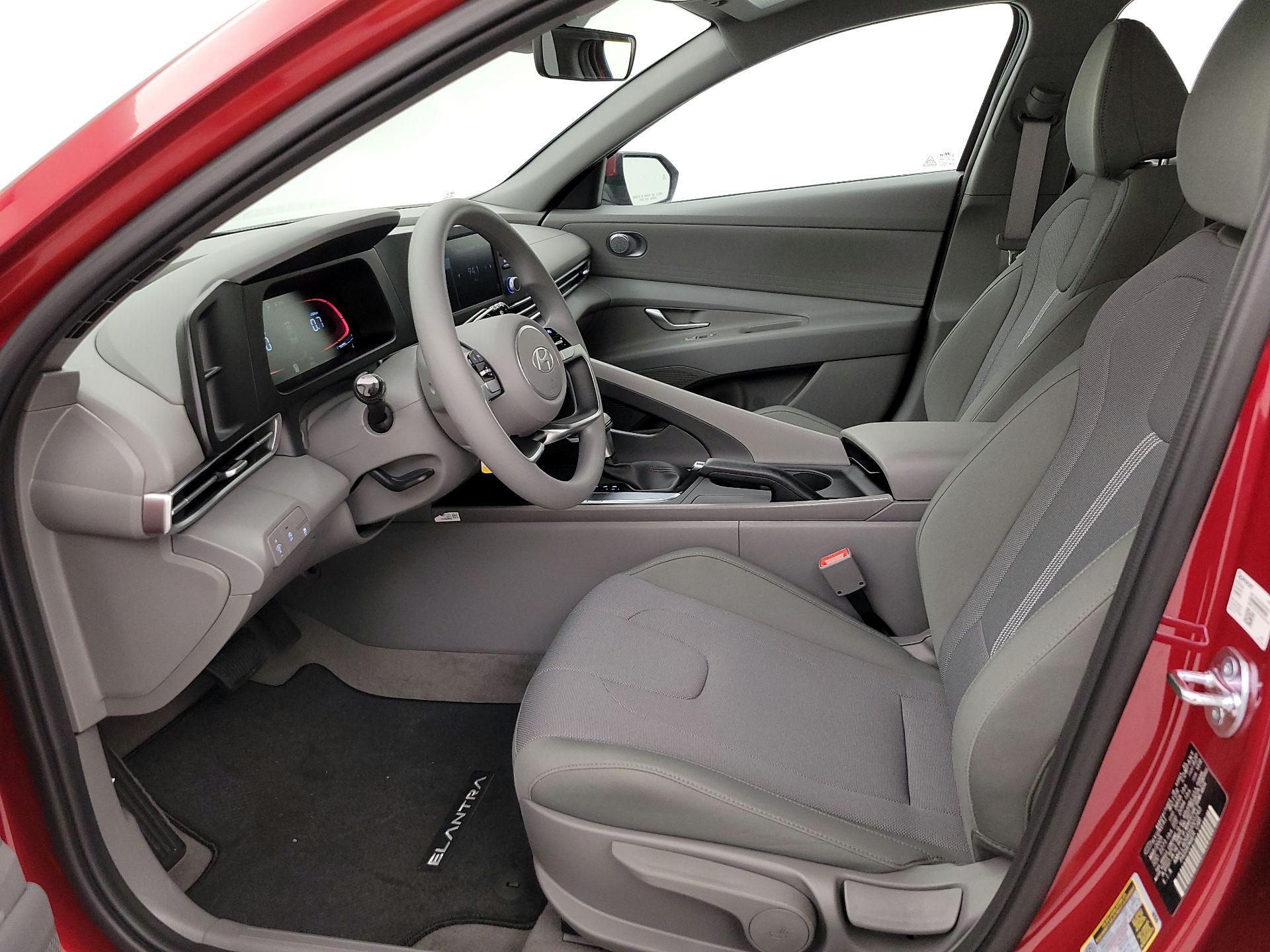 Thumbnail: 2025 Hyundai Elantra - 11