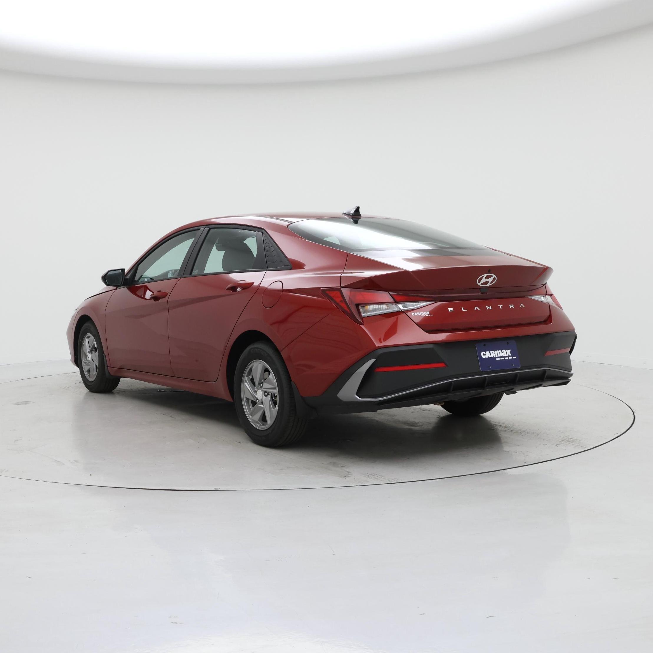 Thumbnail: 2025 Hyundai Elantra - 2