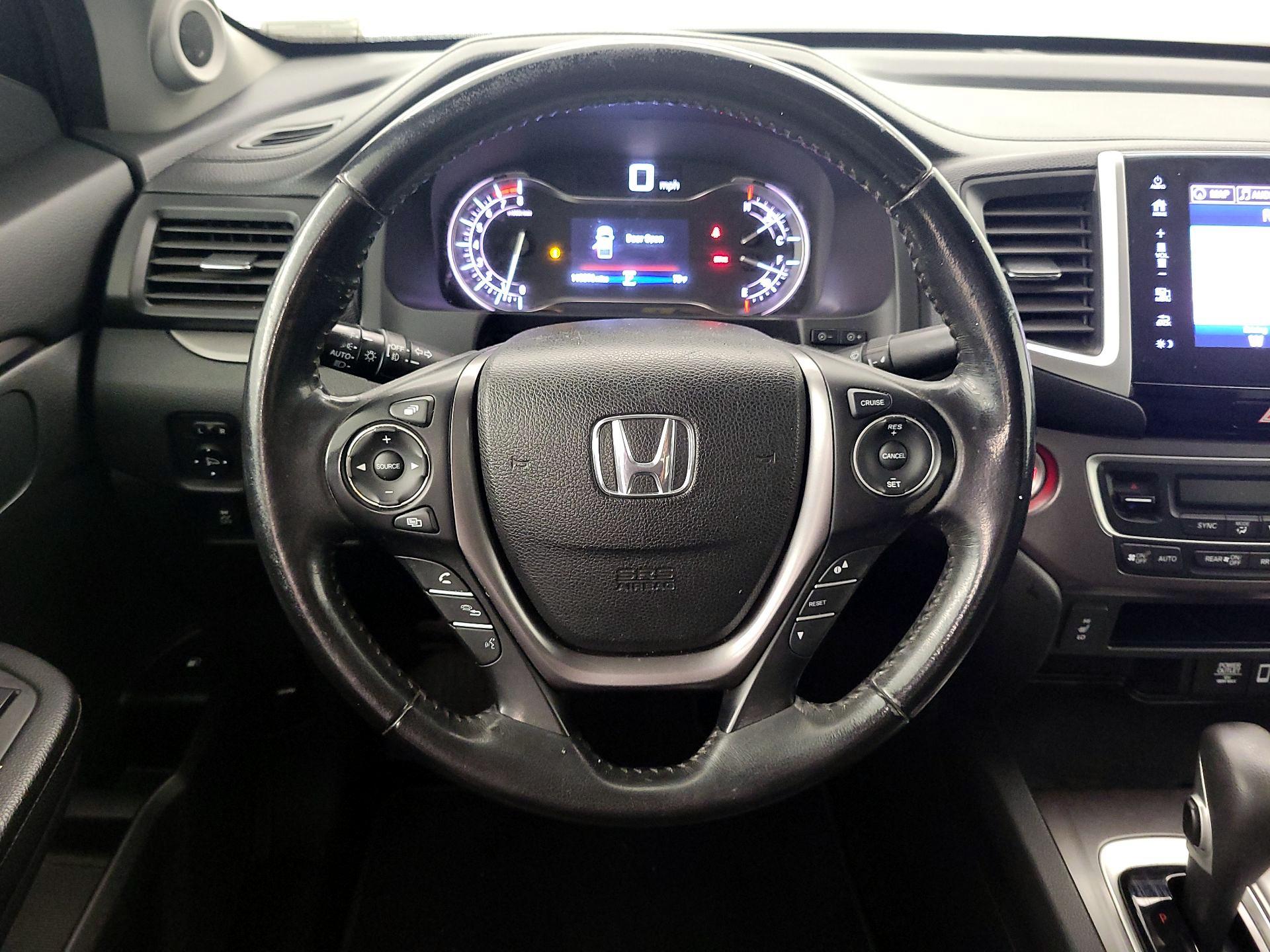 Thumbnail: 2017 Honda Ridgeline - 10