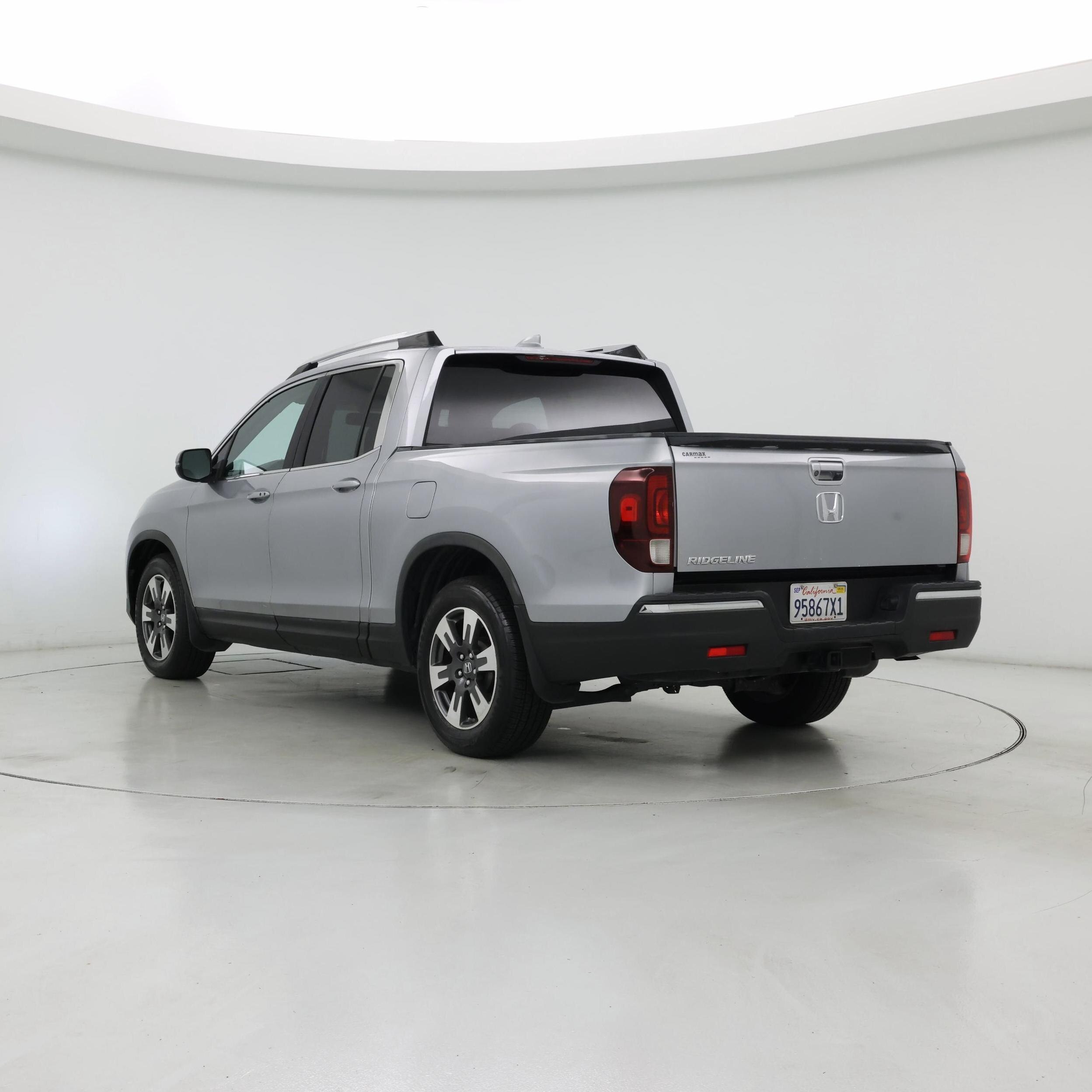 Thumbnail: 2017 Honda Ridgeline - 2