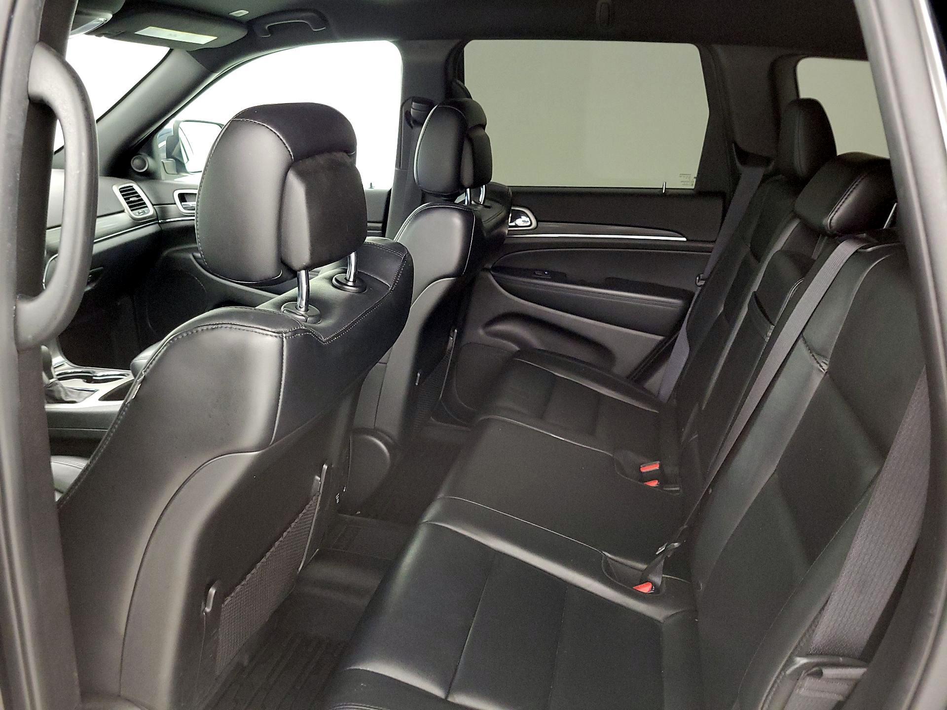 Thumbnail: 2019 Jeep Grand Cherokee - 20