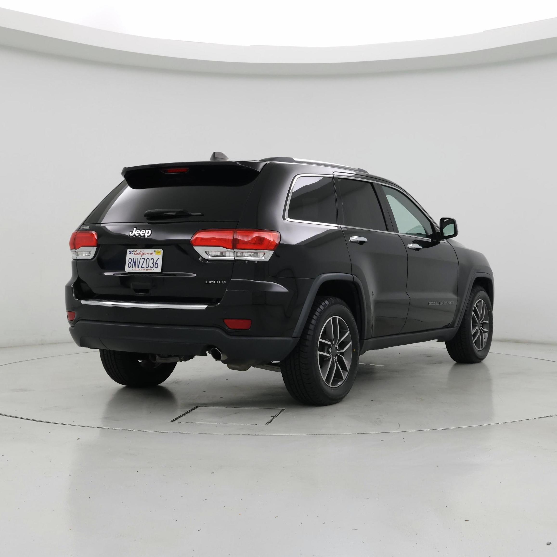 Thumbnail: 2019 Jeep Grand Cherokee - 8