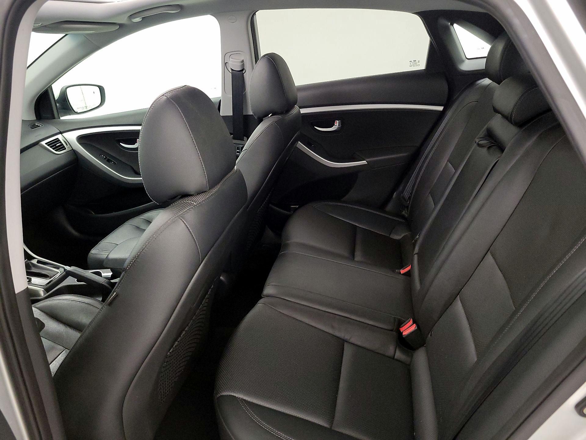 Thumbnail: 2016 Hyundai Elantra - 10