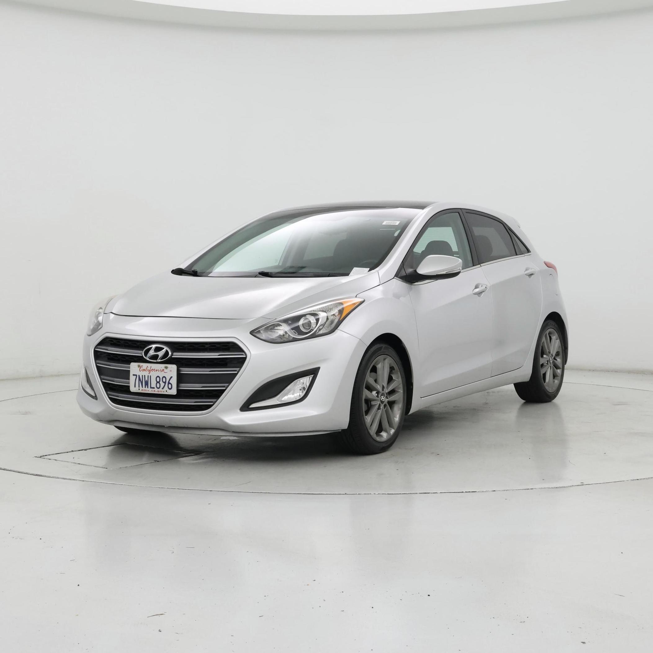 Thumbnail: 2016 Hyundai Elantra - 4
