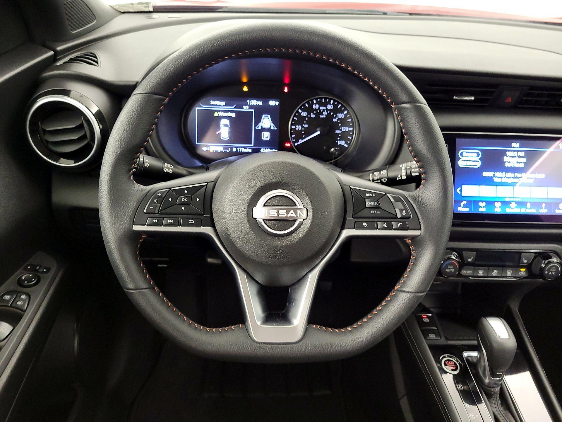 Thumbnail: 2023 Nissan Kicks - 10