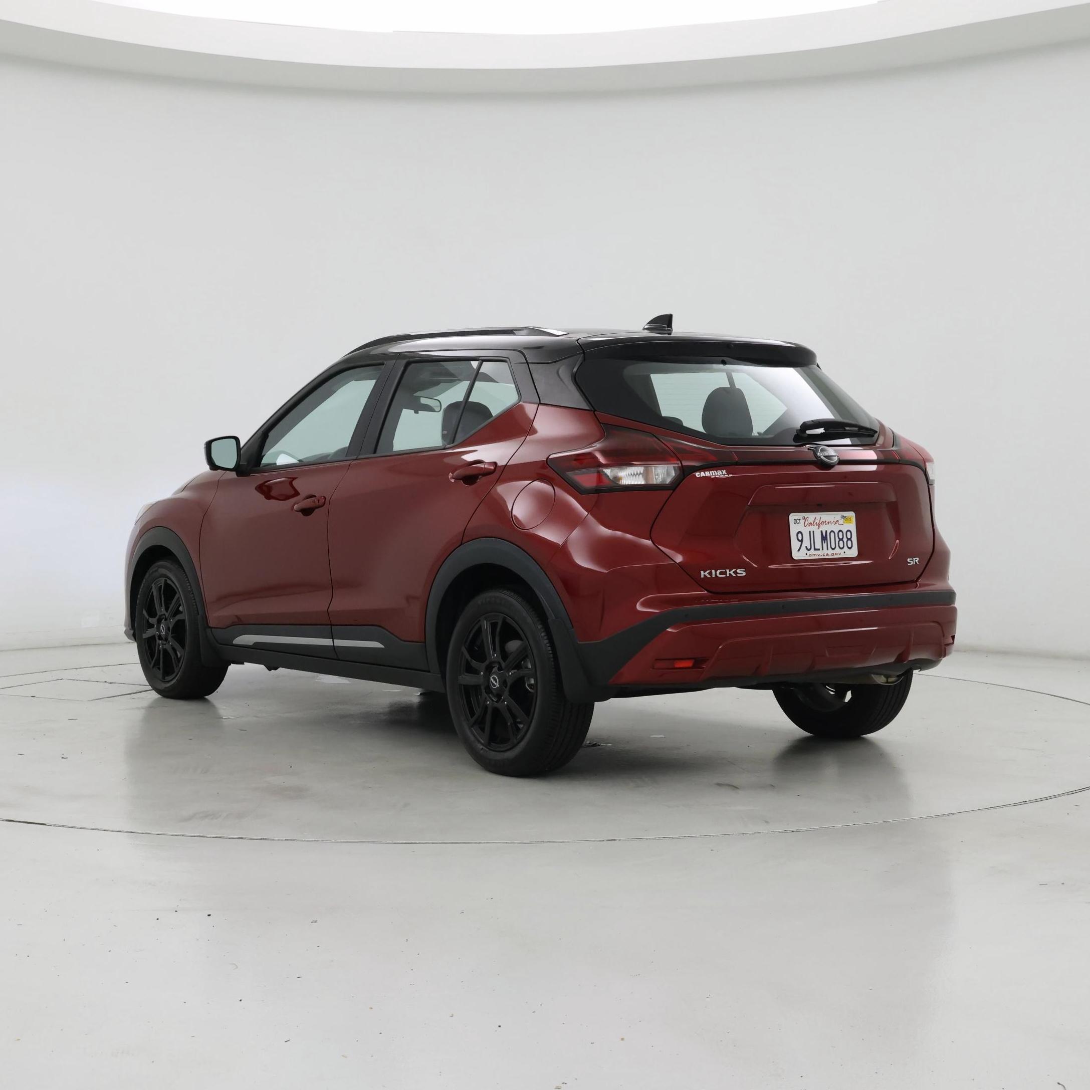 Thumbnail: 2023 Nissan Kicks - 2
