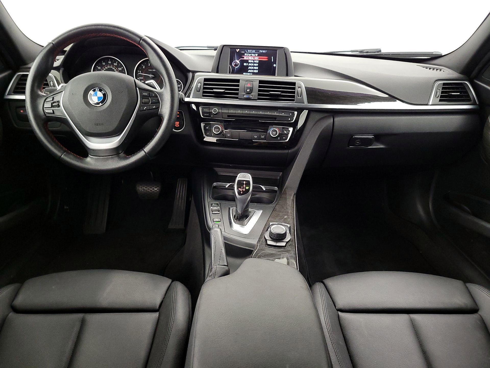 Thumbnail: 2016 BMW 3 Series - 9