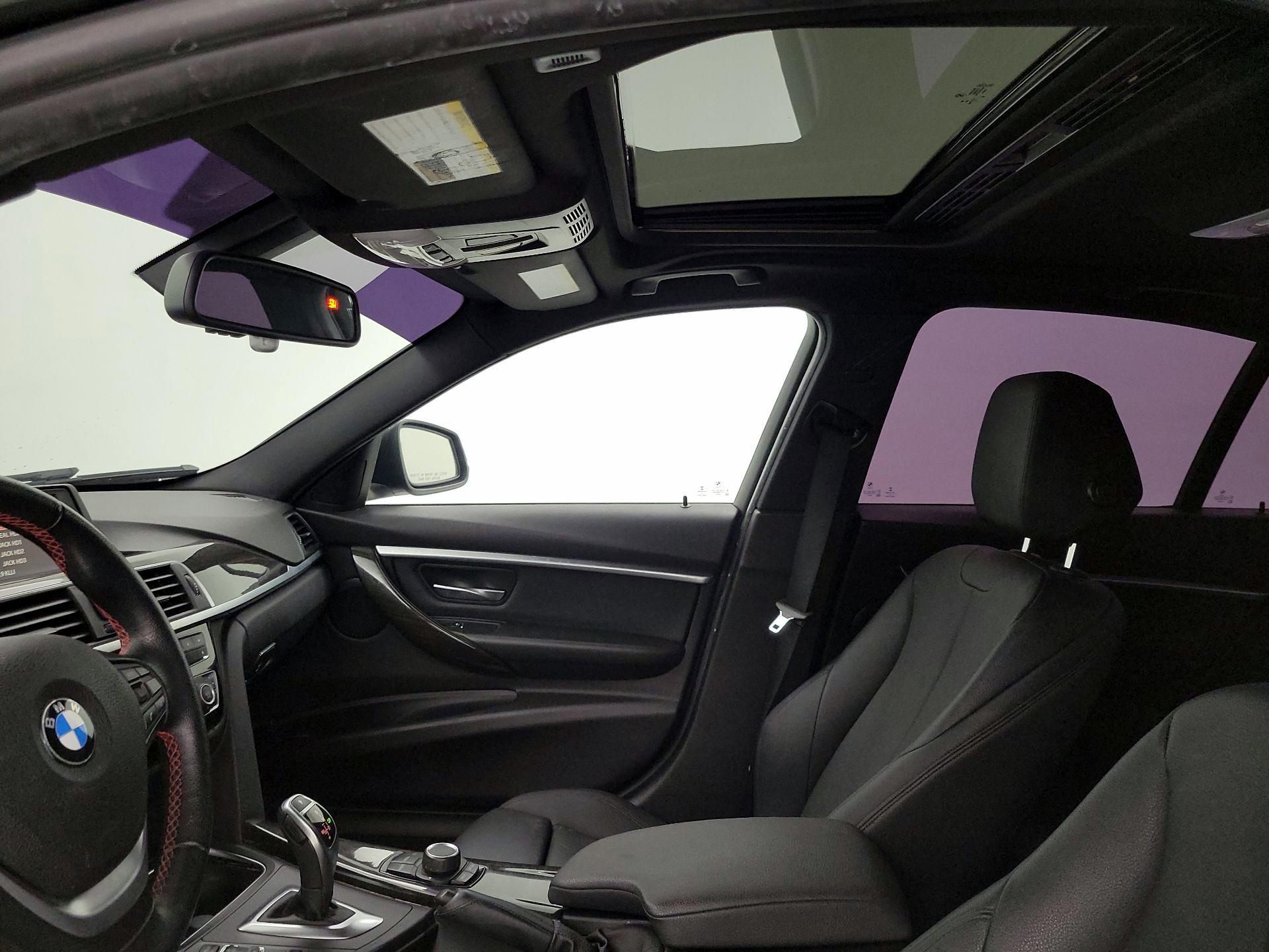 Thumbnail: 2016 BMW 3 Series - 19