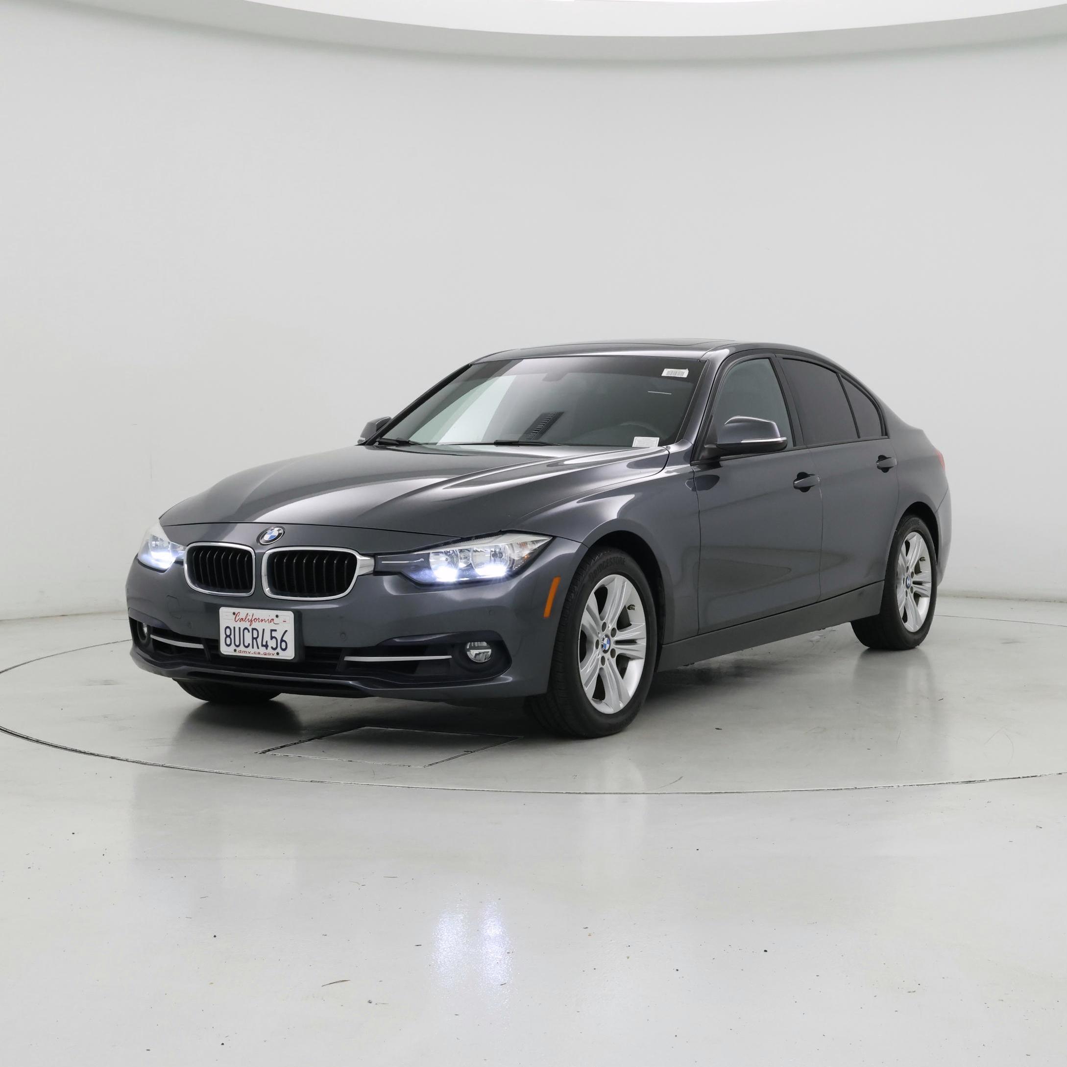 Thumbnail: 2016 BMW 3 Series - 4
