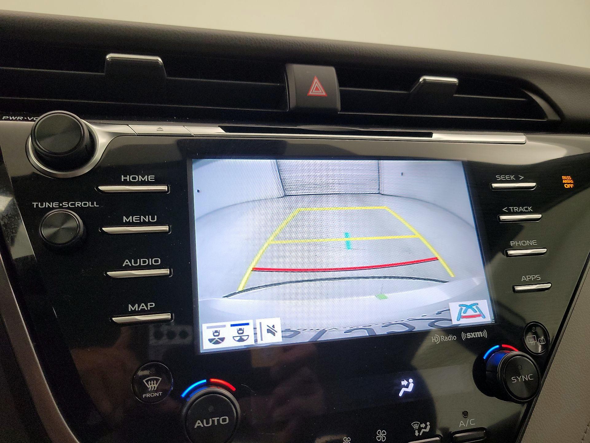 Thumbnail: 2019 Toyota Camry - 14
