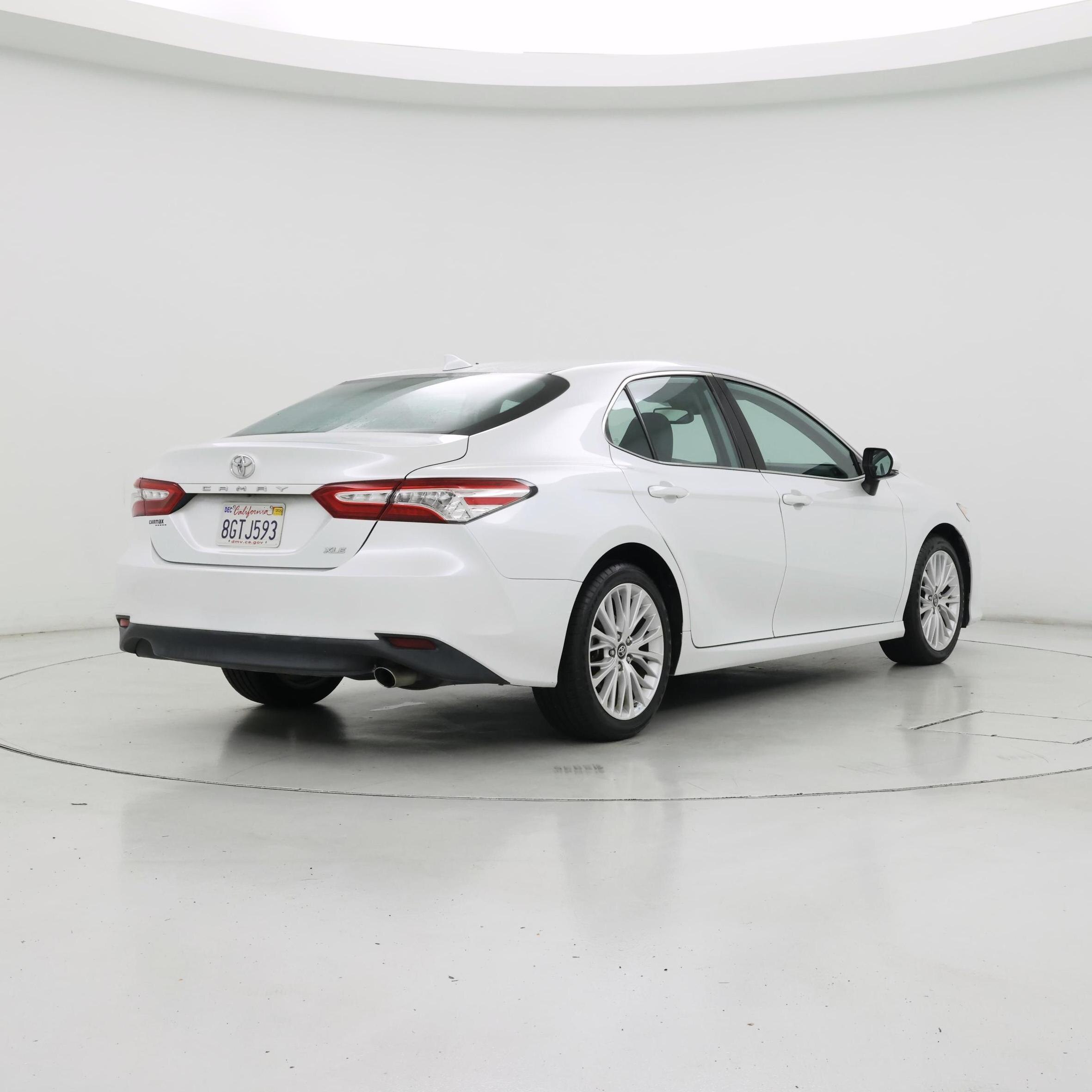 Thumbnail: 2019 Toyota Camry - 8