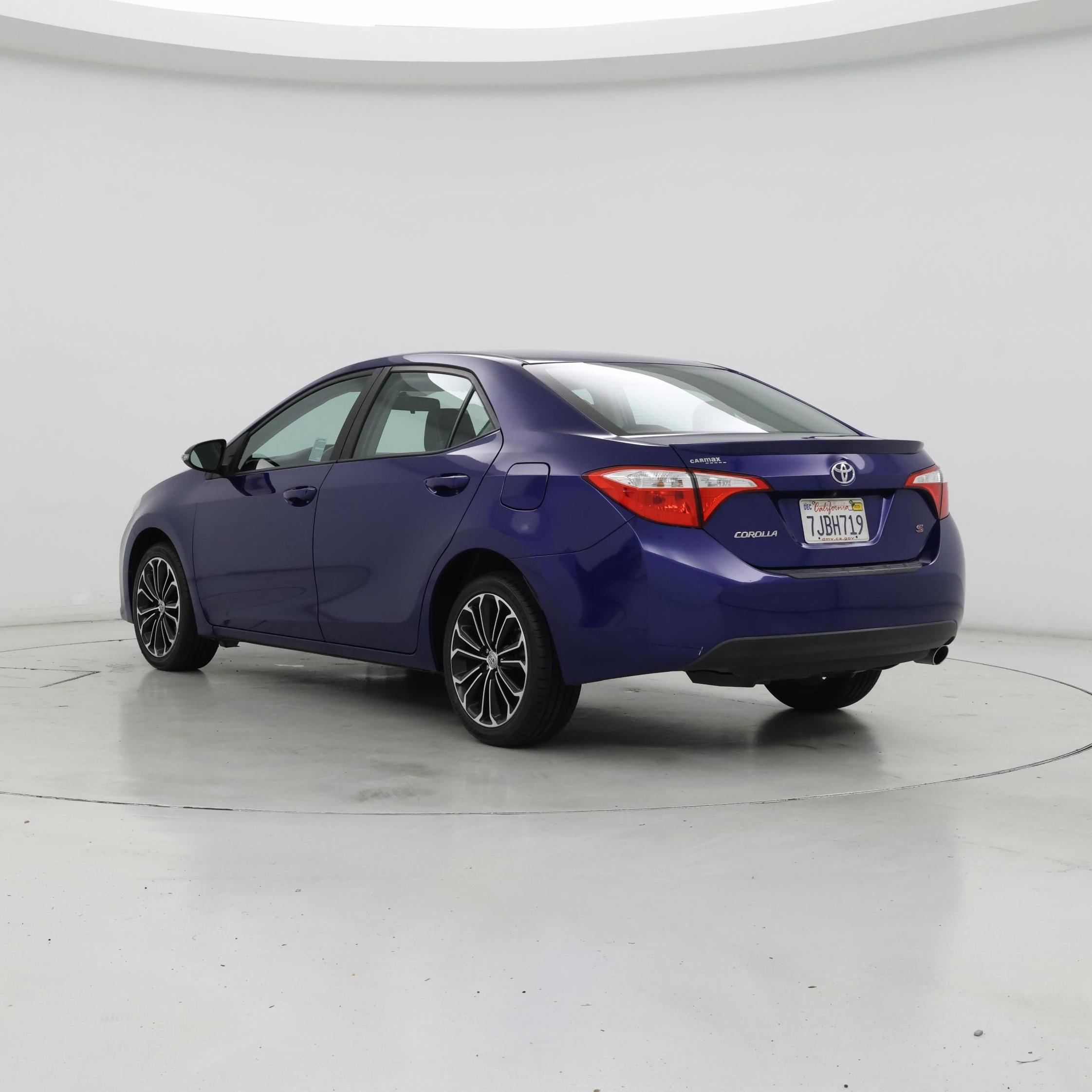 Thumbnail: 2015 Toyota Corolla - 2