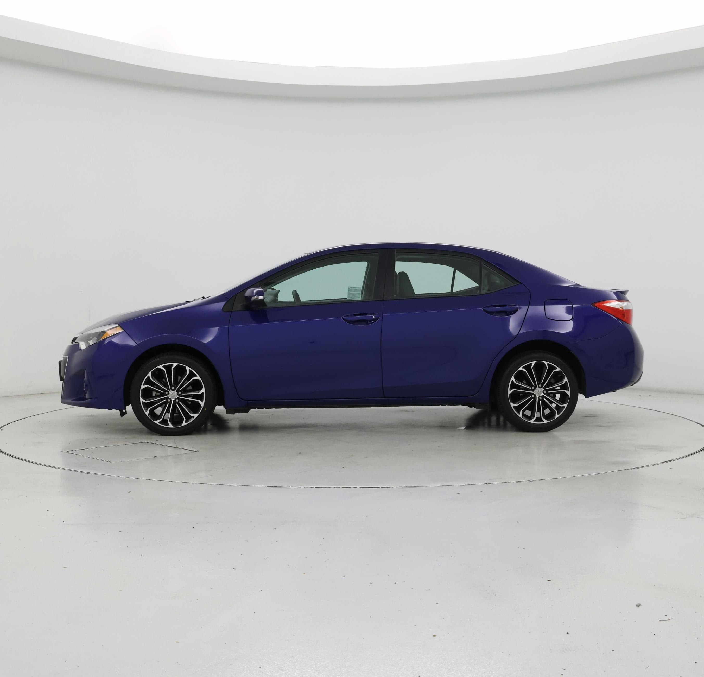 Thumbnail: 2015 Toyota Corolla - 3