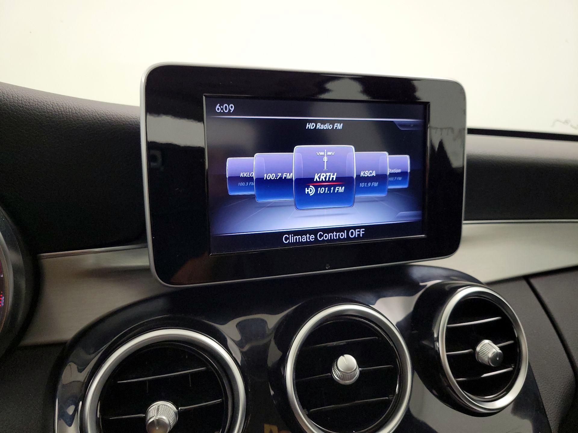 Thumbnail: 2015 Mercedes-Benz C-Class - 16