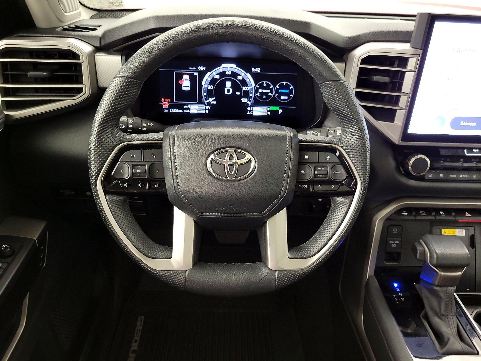 Thumbnail: 2024 Toyota Sequoia - 10