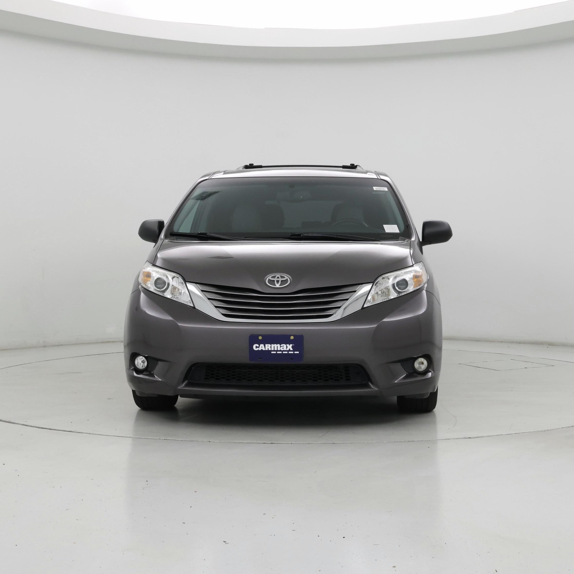 Thumbnail: 2015 Toyota Sienna - 5