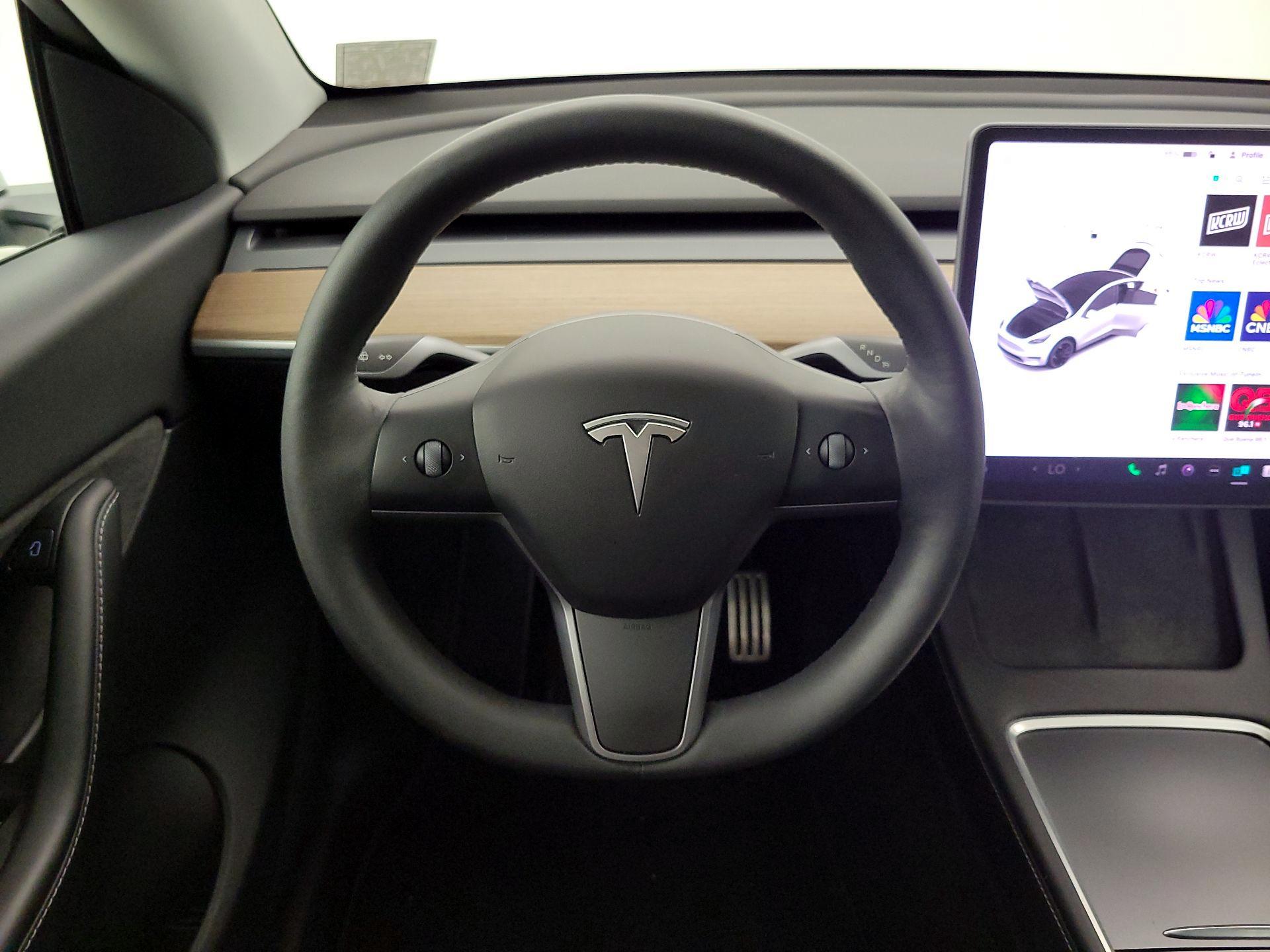 Thumbnail: 2022 Tesla Model Y - 10
