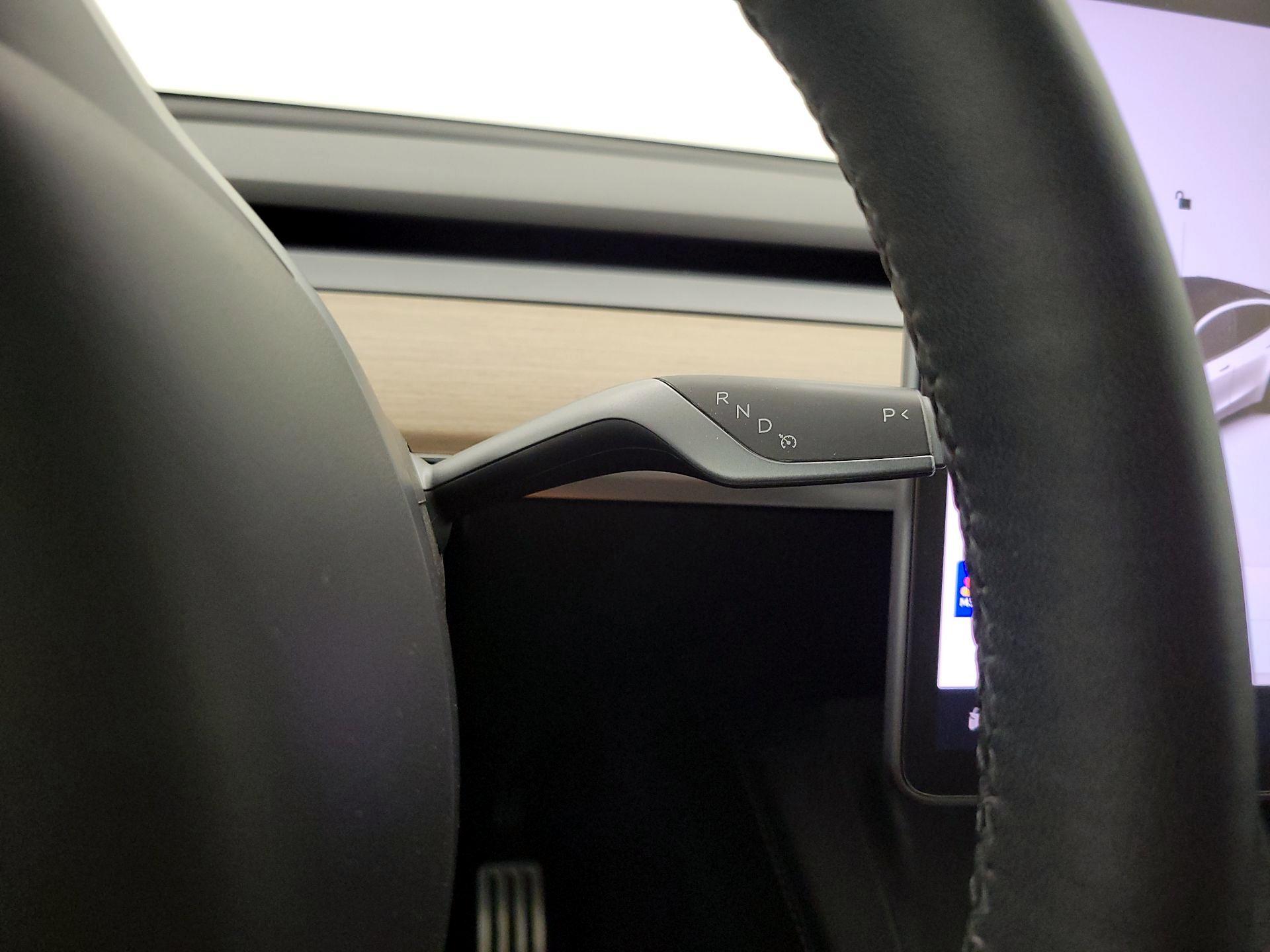 Thumbnail: 2022 Tesla Model Y - 17