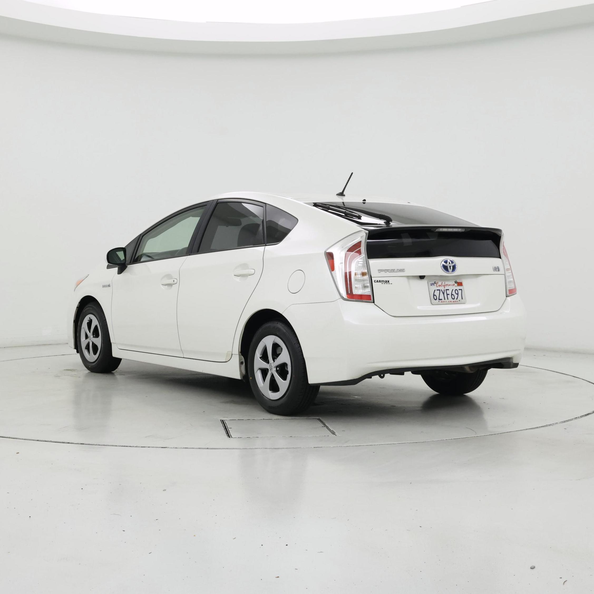 Thumbnail: 2013 Toyota Prius - 2