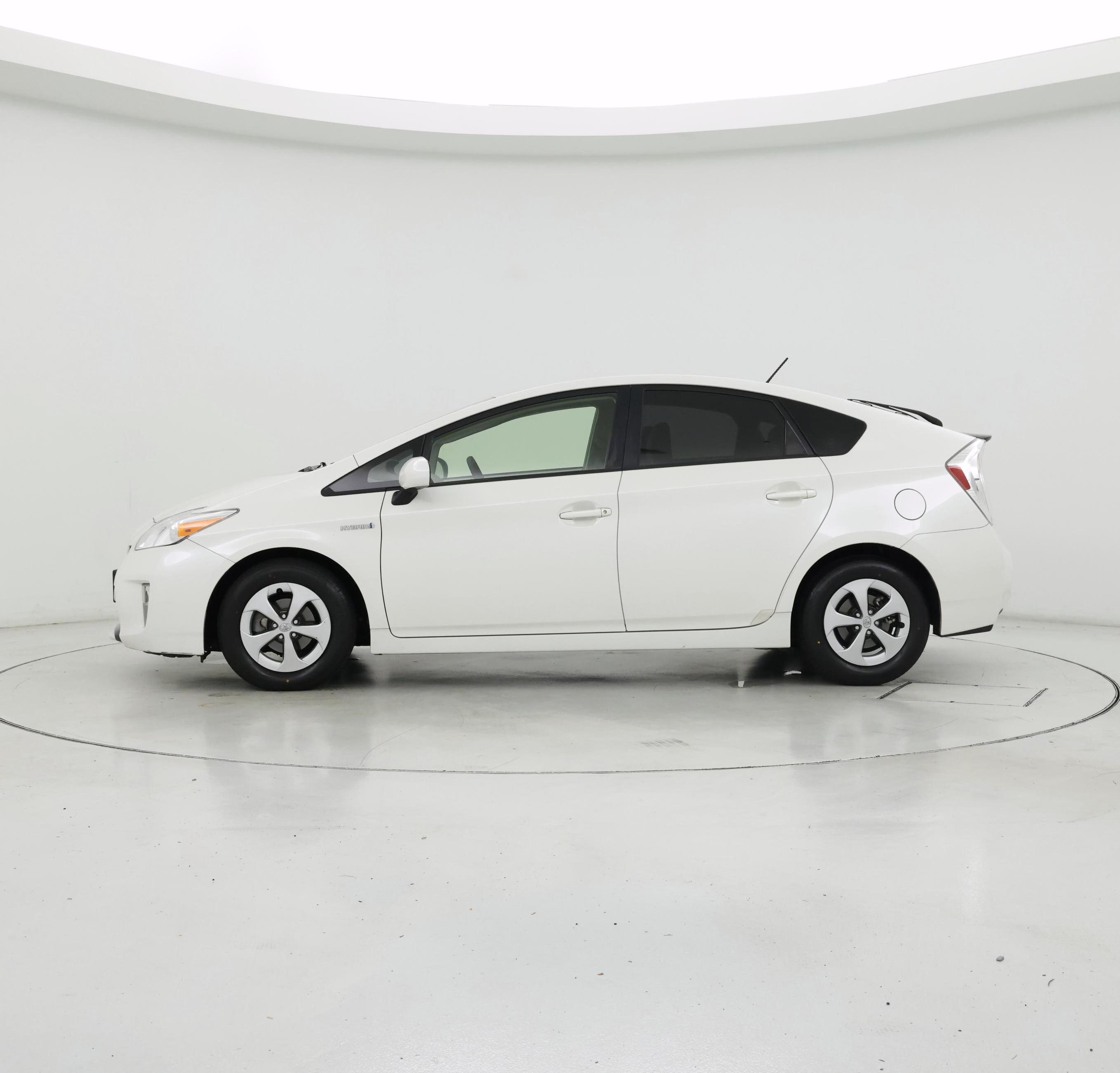 Thumbnail: 2013 Toyota Prius - 3